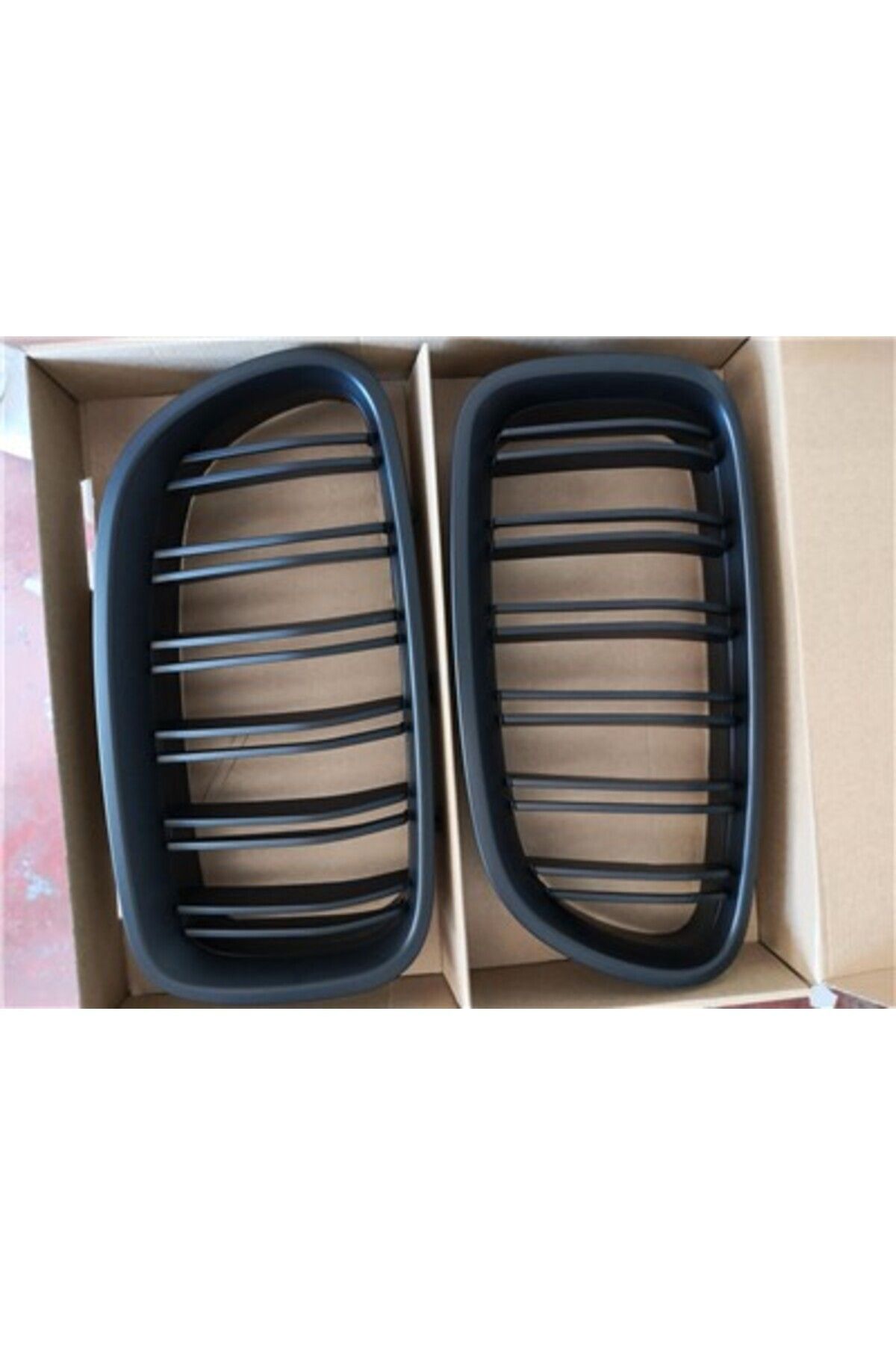 BİZİMPARÇA ÖN PANJUR BÖBREK SET MAT SİYAH ÇİFT ÇITA BMW F10/F11/F18