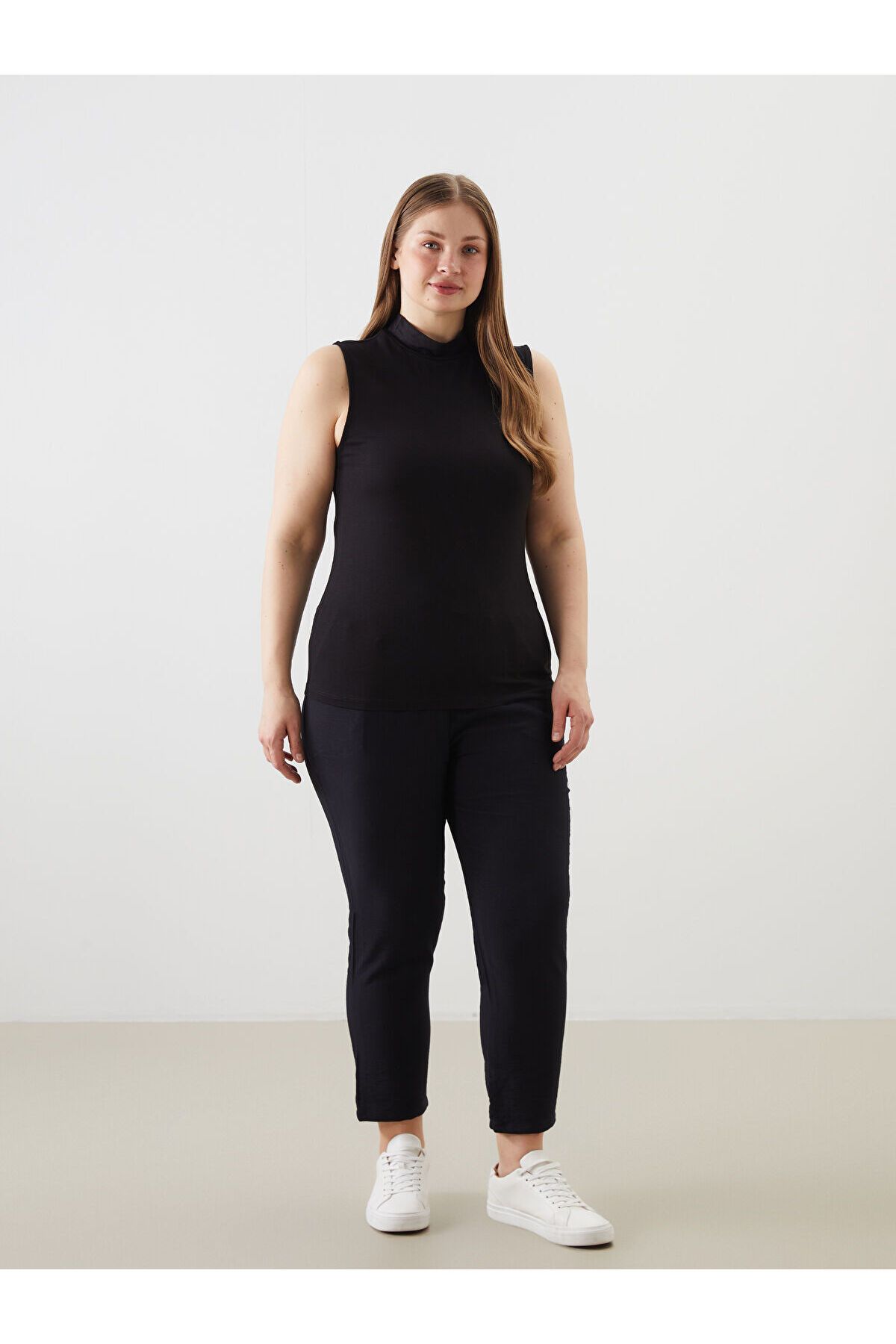 LC Waikiki Dik Yaka Kadın Body