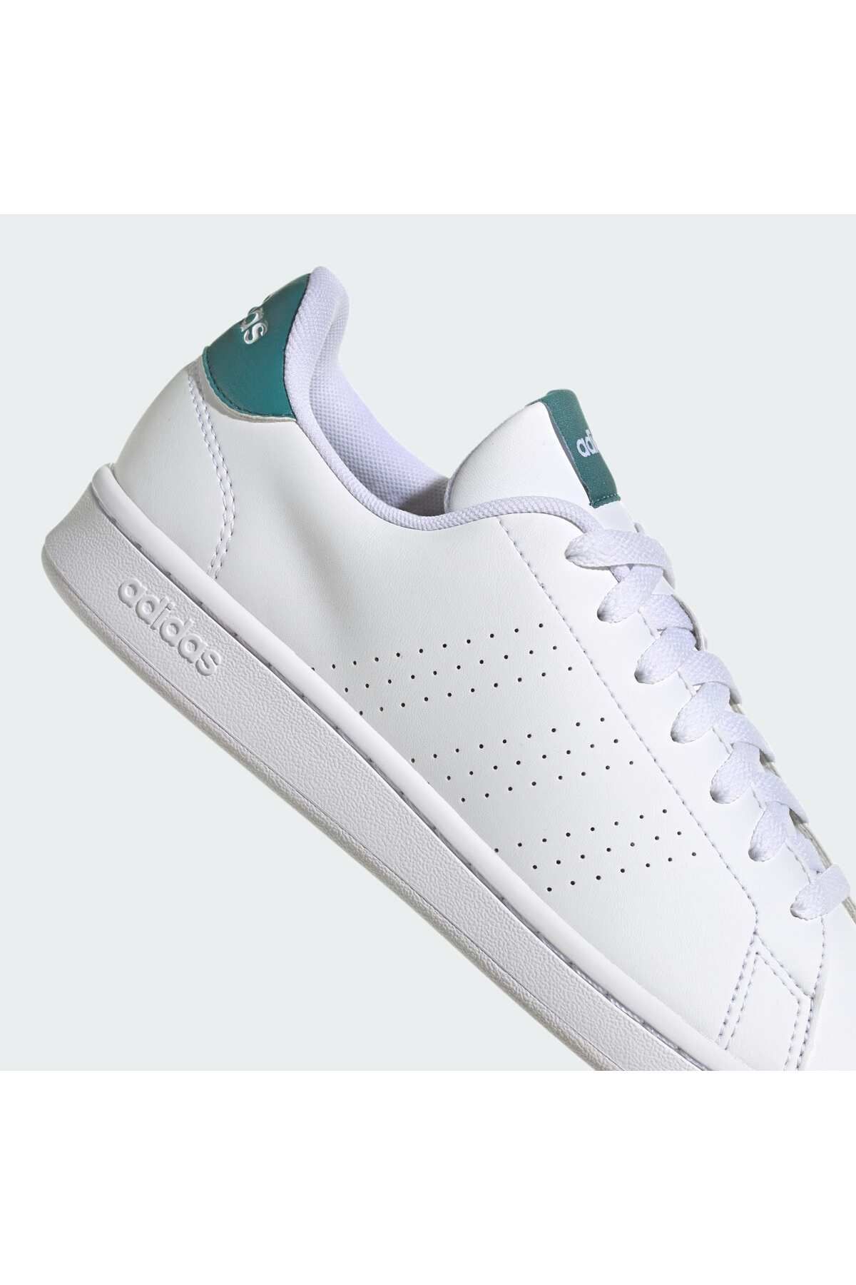 اسنیکر سفید زنانه کفش های مزیت اورجینال adidas