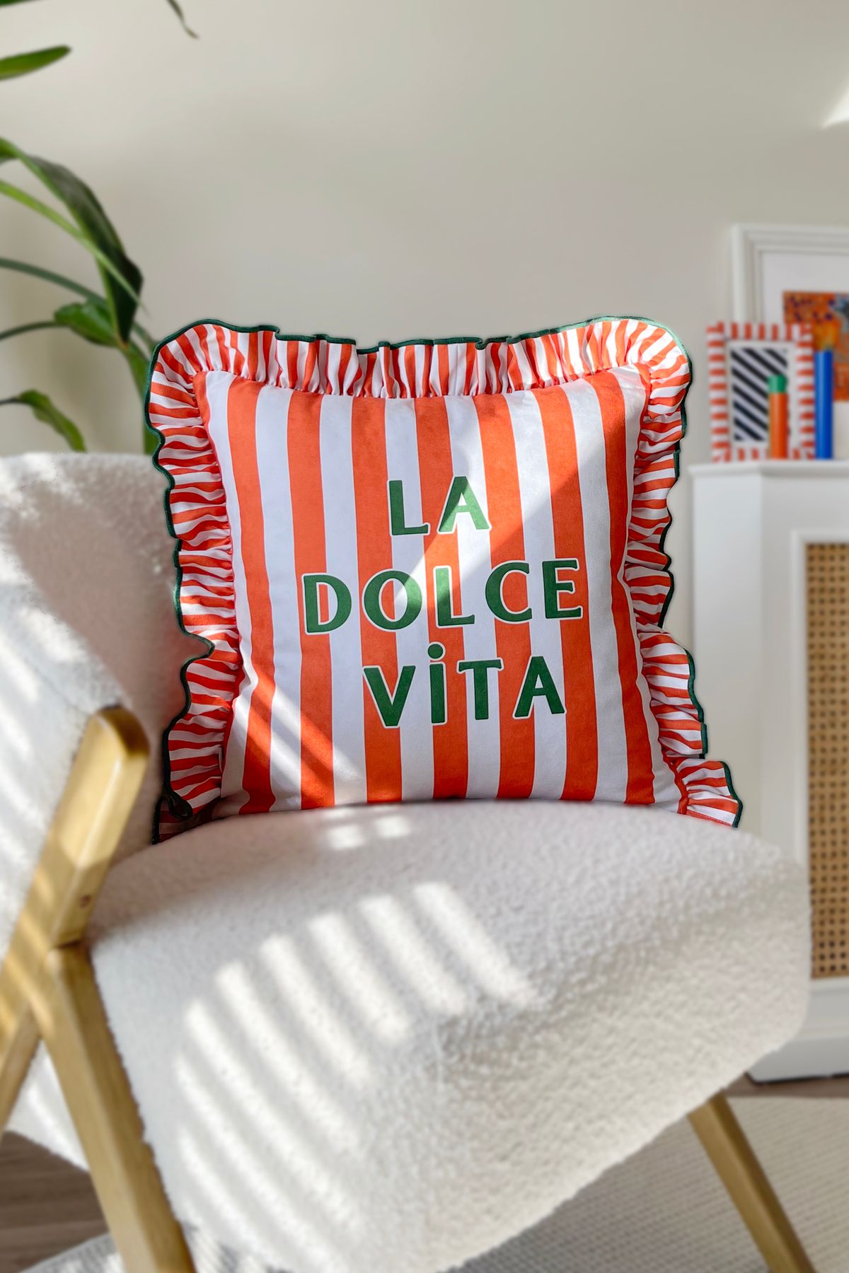 RİTMOHOME La Dolce Vita Fırfırlı Vintage, Country, Iskandinav, Bohem 50x50 Dekoratif Yastık(İÇİ DOLGULU)