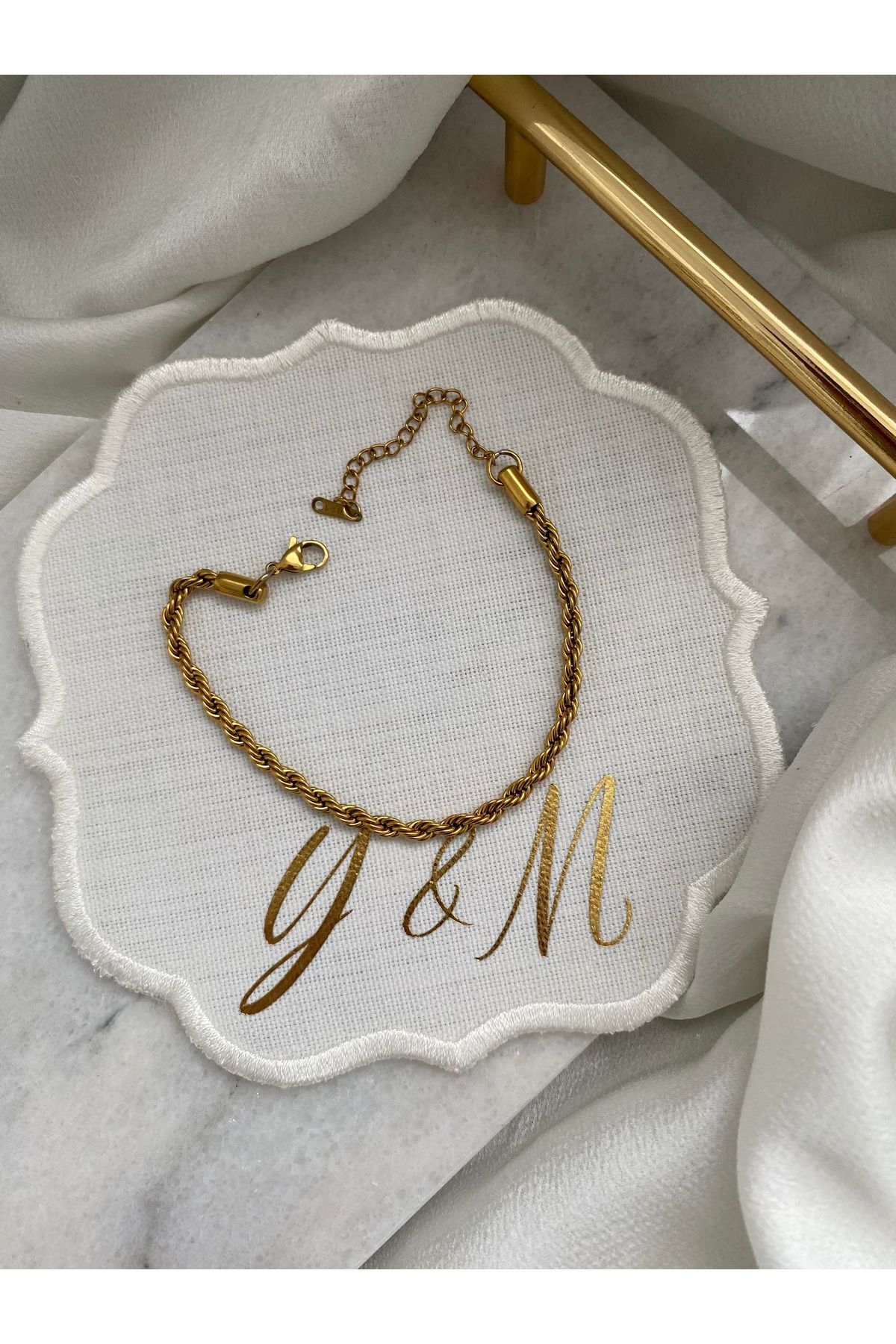 YM ÇELİK GOLD 4 MM BURGU BİLEKLİK