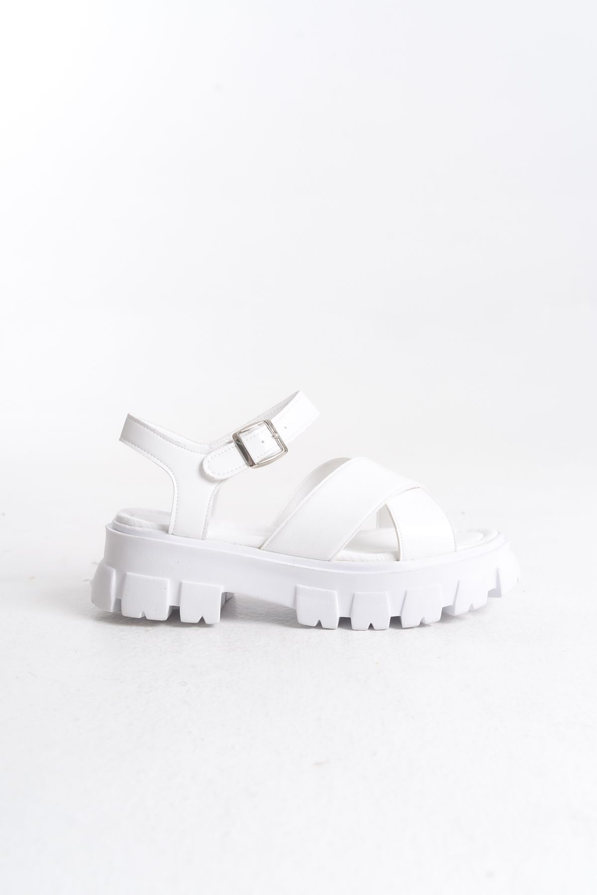 Pofi Shoes Çapraz Bantlı Bilekten Bağlamalı Yüksek Taban Günlük Sandalet