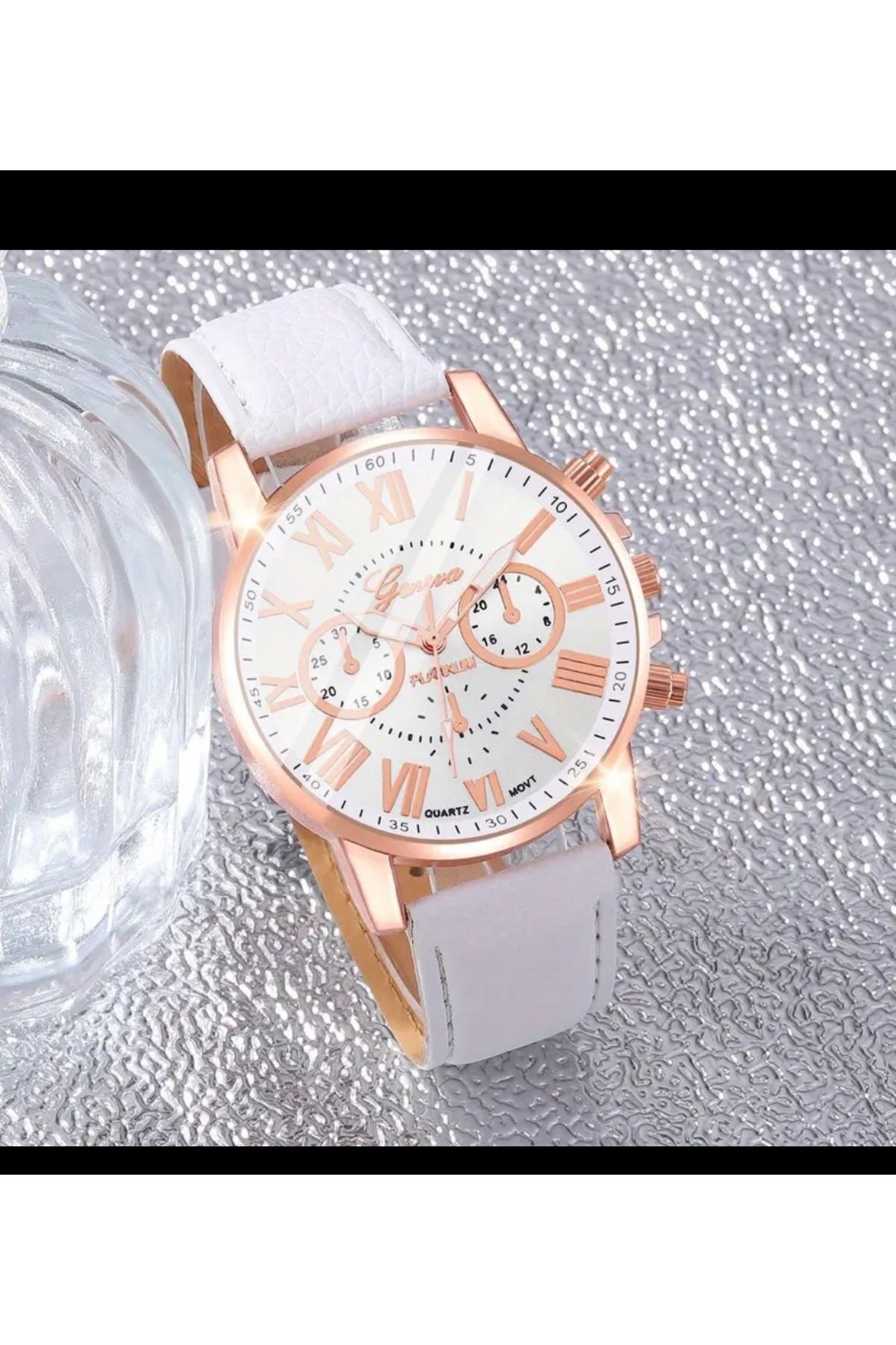 herseybizde2535 Beyaz analog kol saati