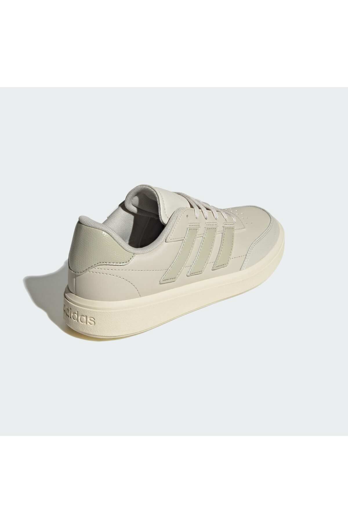 اسنیکر سفید زنانه محاصره اورجینال adidas