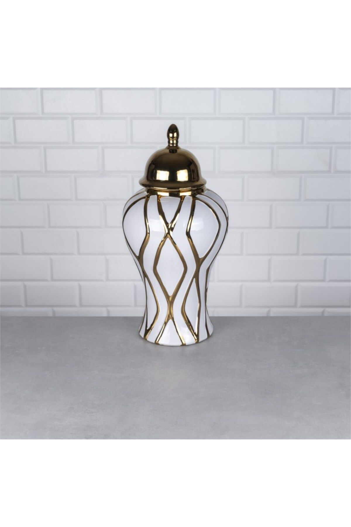 Hinora Gold Beyaz Çizgi Detay Büyük Boy Porselen Küp Dekoratif Süs 22x22x45cm TEKLİ SATILIR