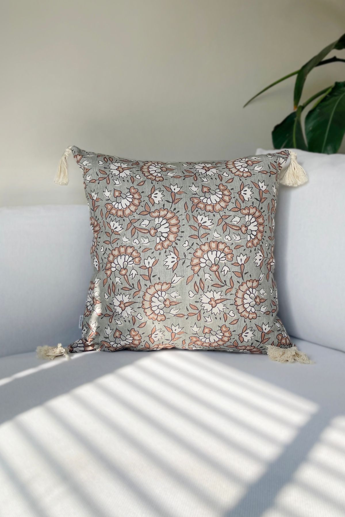RİTMOHOME Vintage, Püsküllü, Eskitme, Modern, Farmhouse, Iskandinav, 50x50 Dekoratif Yastık(İÇİ DOLGULU)