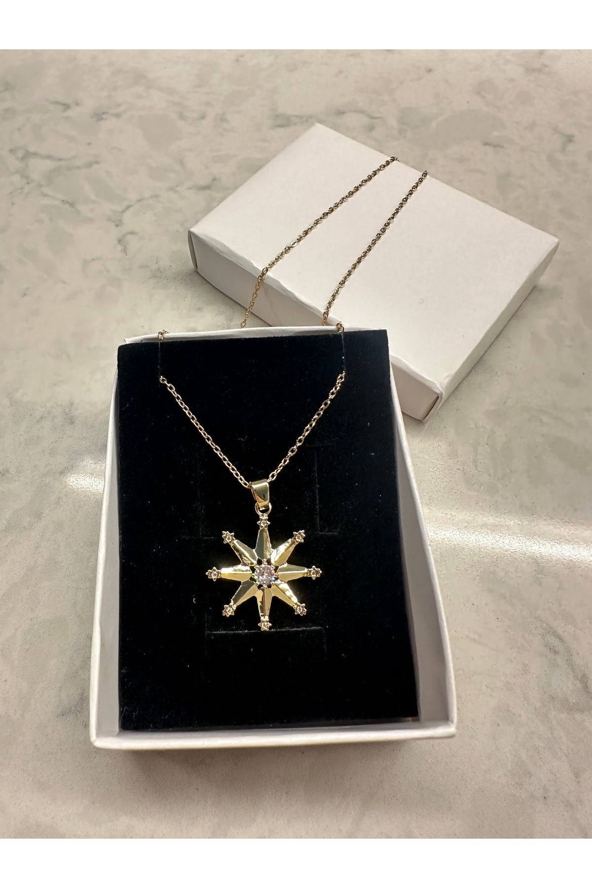 Shop west Kuzey Yıldızı Gold Zirkon Kolye