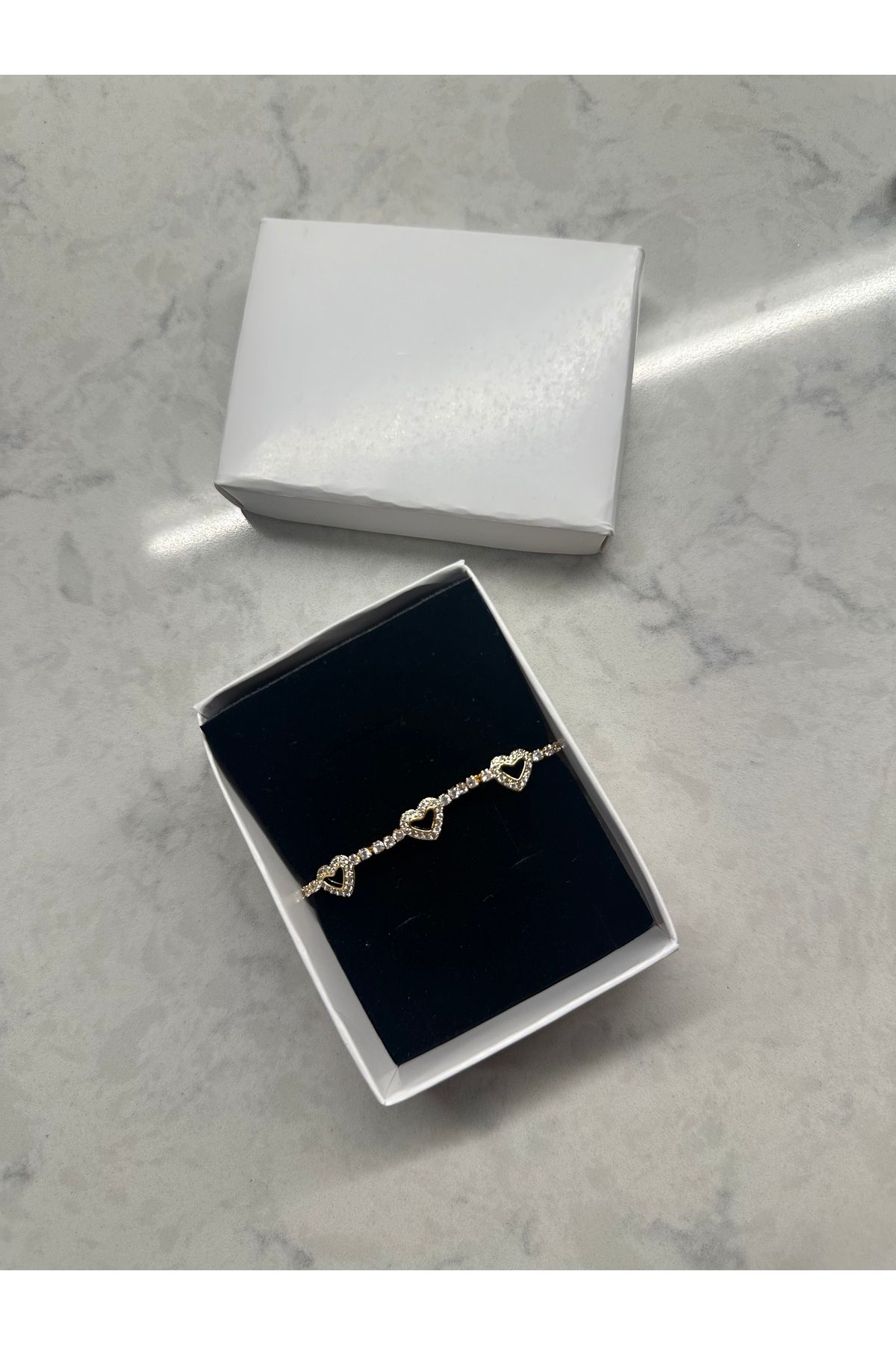 Shop west Küçük Kalp Detaylı Gold Bileklik