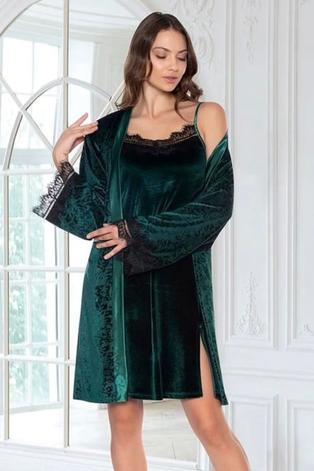 Moda Şahsenem Flz 32-70 Kadife Sabahlık Ve Gecelik Takım