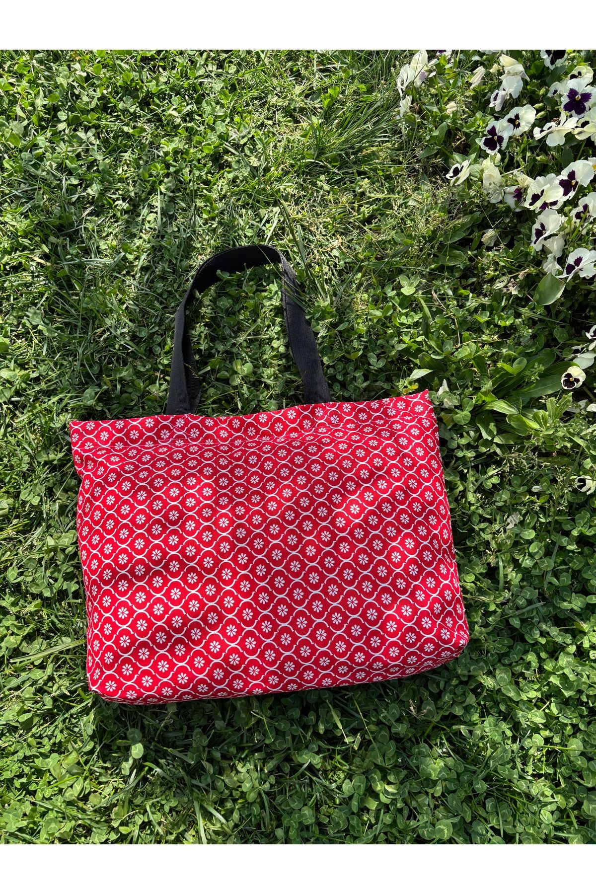 HALFART-Red Clover Patterned Waterproof Duck Linen Beach Bag |   Large Size 45X55 cm |   Zippered, Pocketed 4