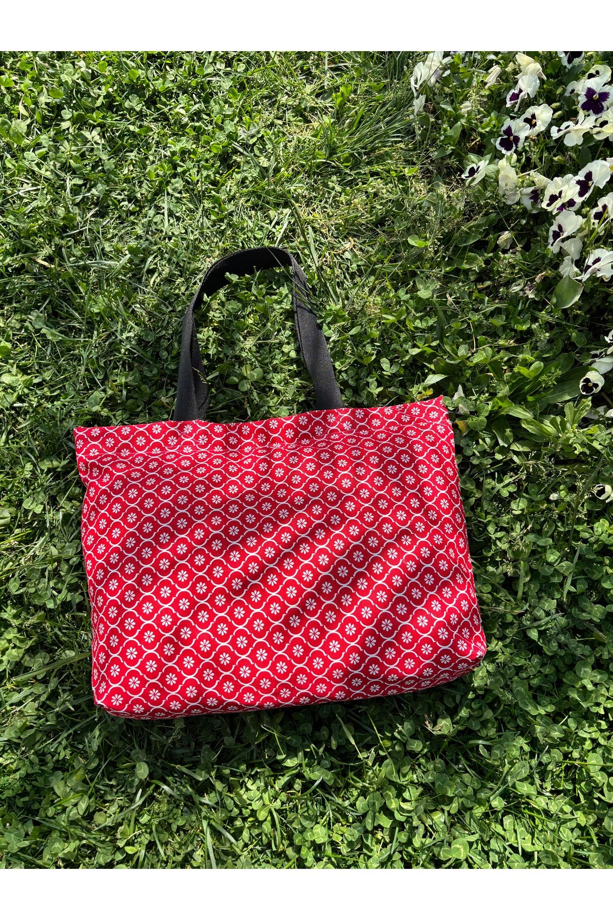 HALFART-Red Clover Patterned Waterproof Duck Linen Beach Bag |   Large Size 45X55 cm |   Zippered, Pocketed 5