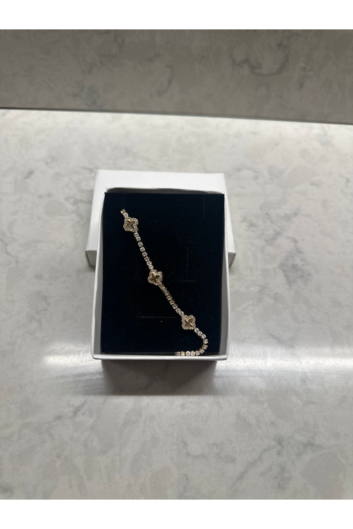 Shop west Gold Yonca Model Bileklik