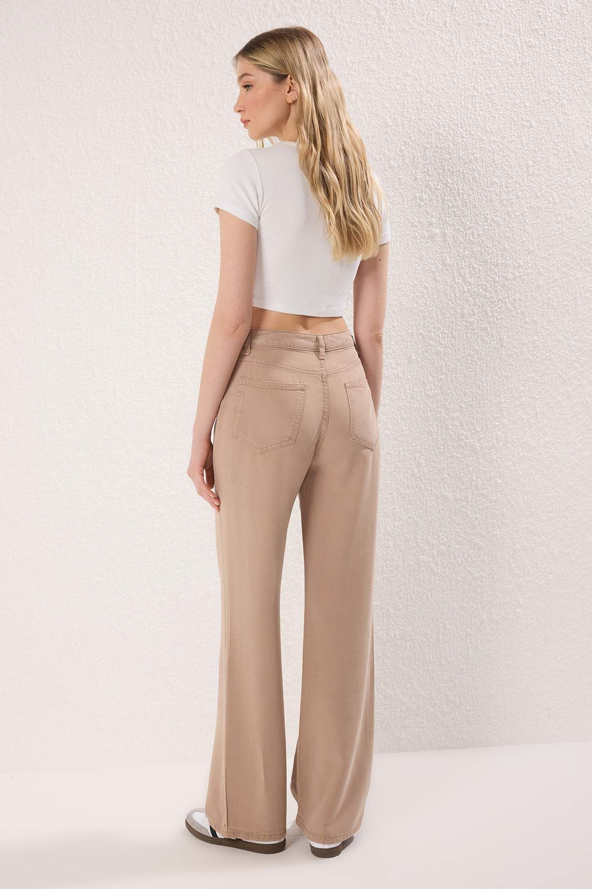 Trendyol Collection-Nerz 100 % Tencel ™   Jeans mit hoher Taille und weitem Bein 4