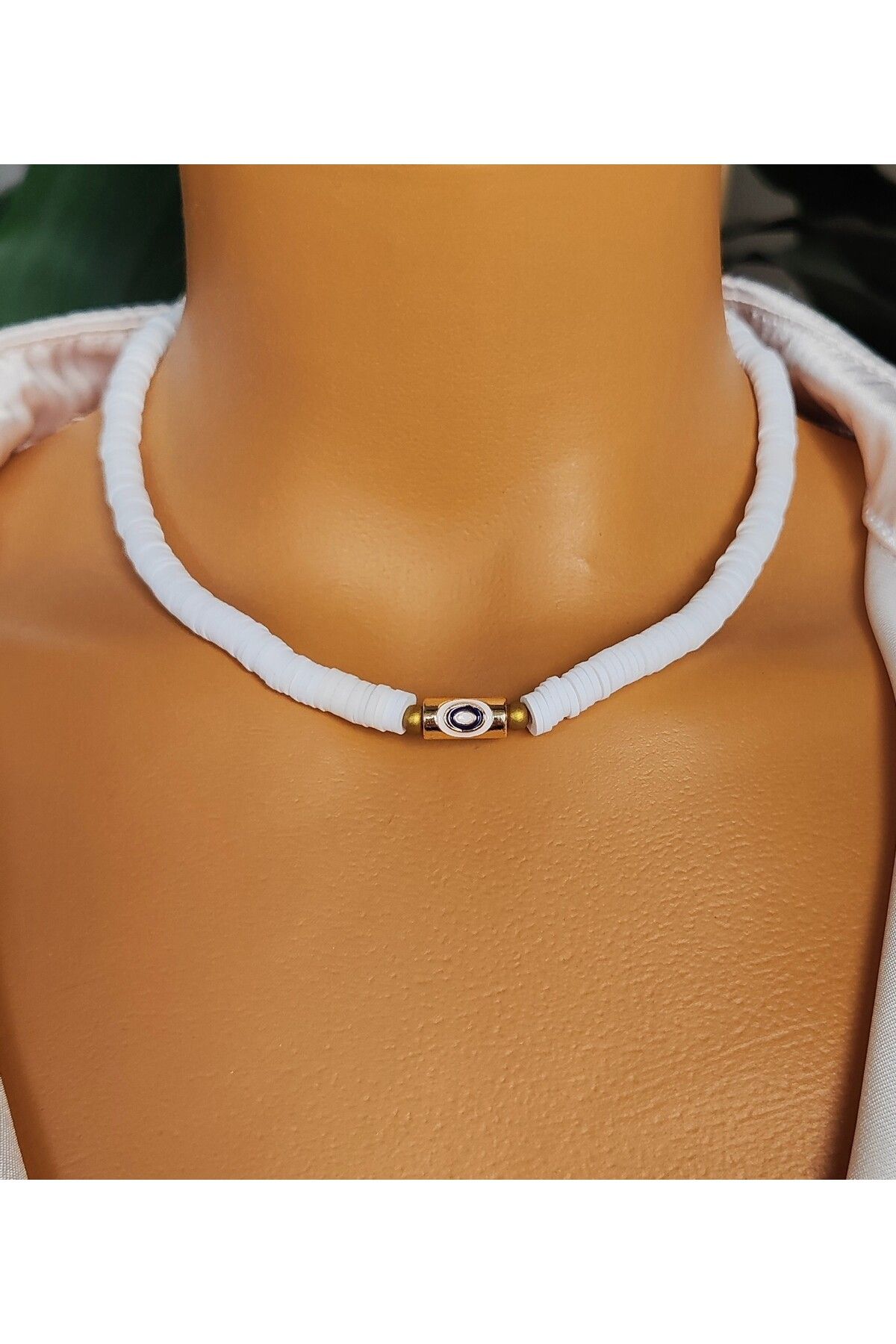 Goşenefmafe Nazar Figürlü Beyaz Fimo Kadın Kolye