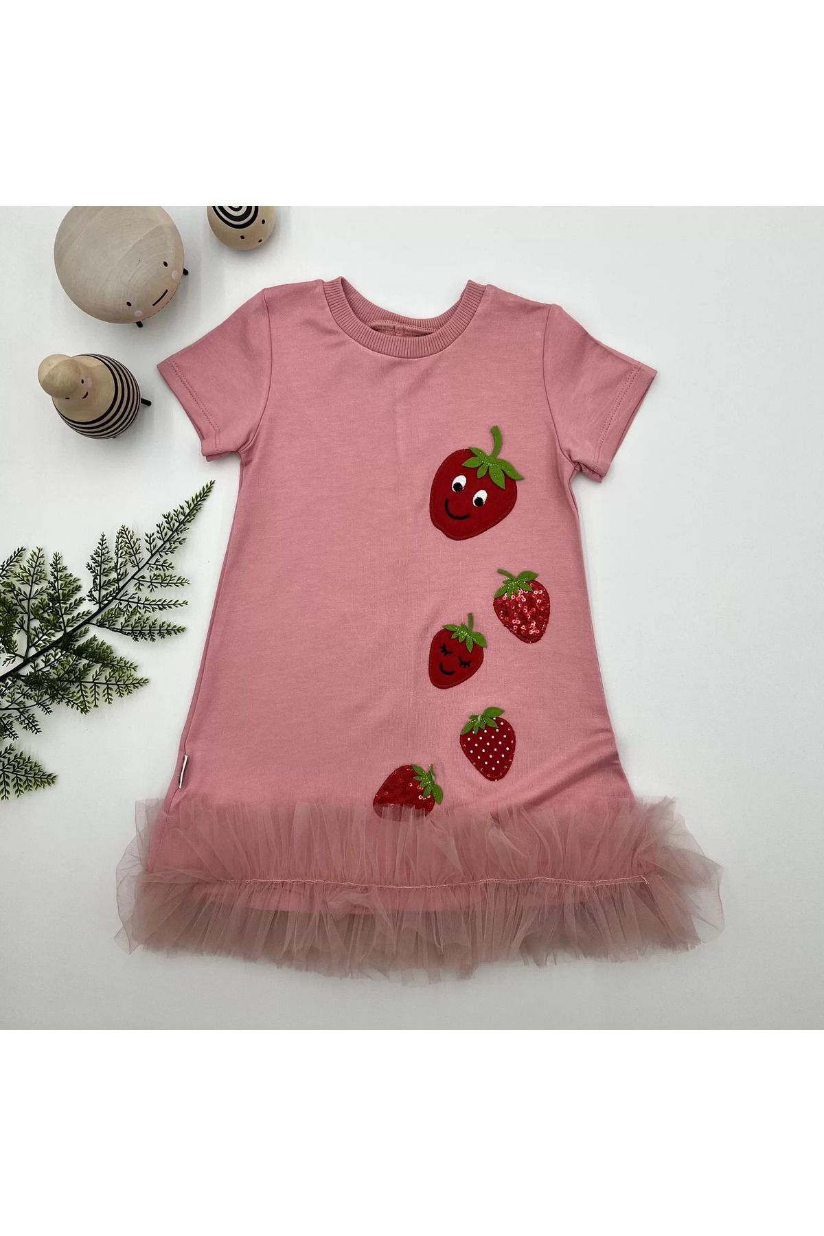 onlinebutik Petli Çilekler Nakışlı Eteği Fırfırlı Jile Kız Çocuk Elbisesi Gül Kurusu