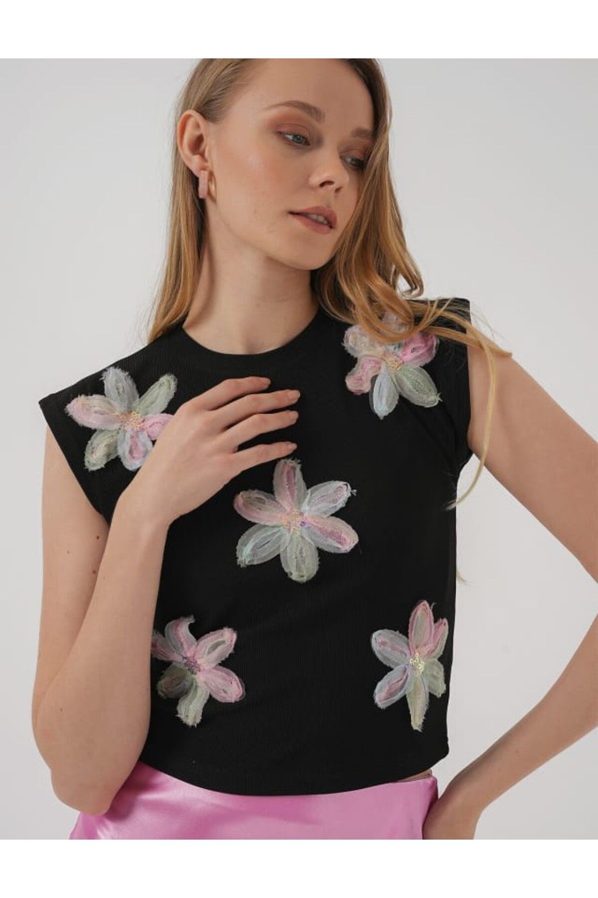 Cbm 930 Kısa kol desenli crop bluz siyah -Son görsel HEDİYEMİZDİR
