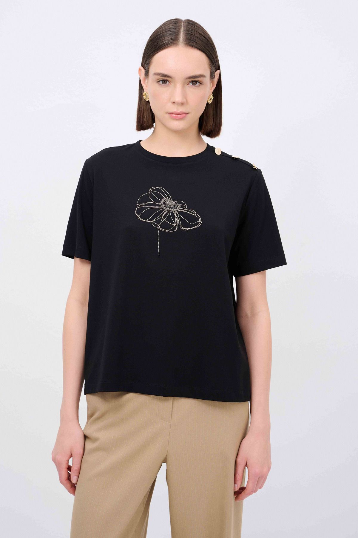 Love My Body Omzu Düğmeli T-Shirt