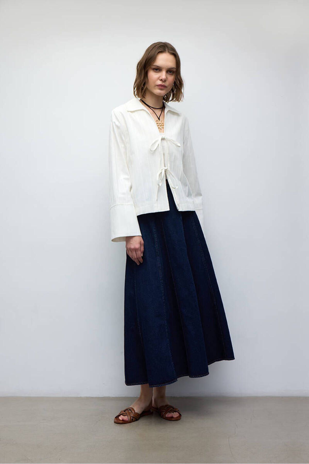 complete the look image