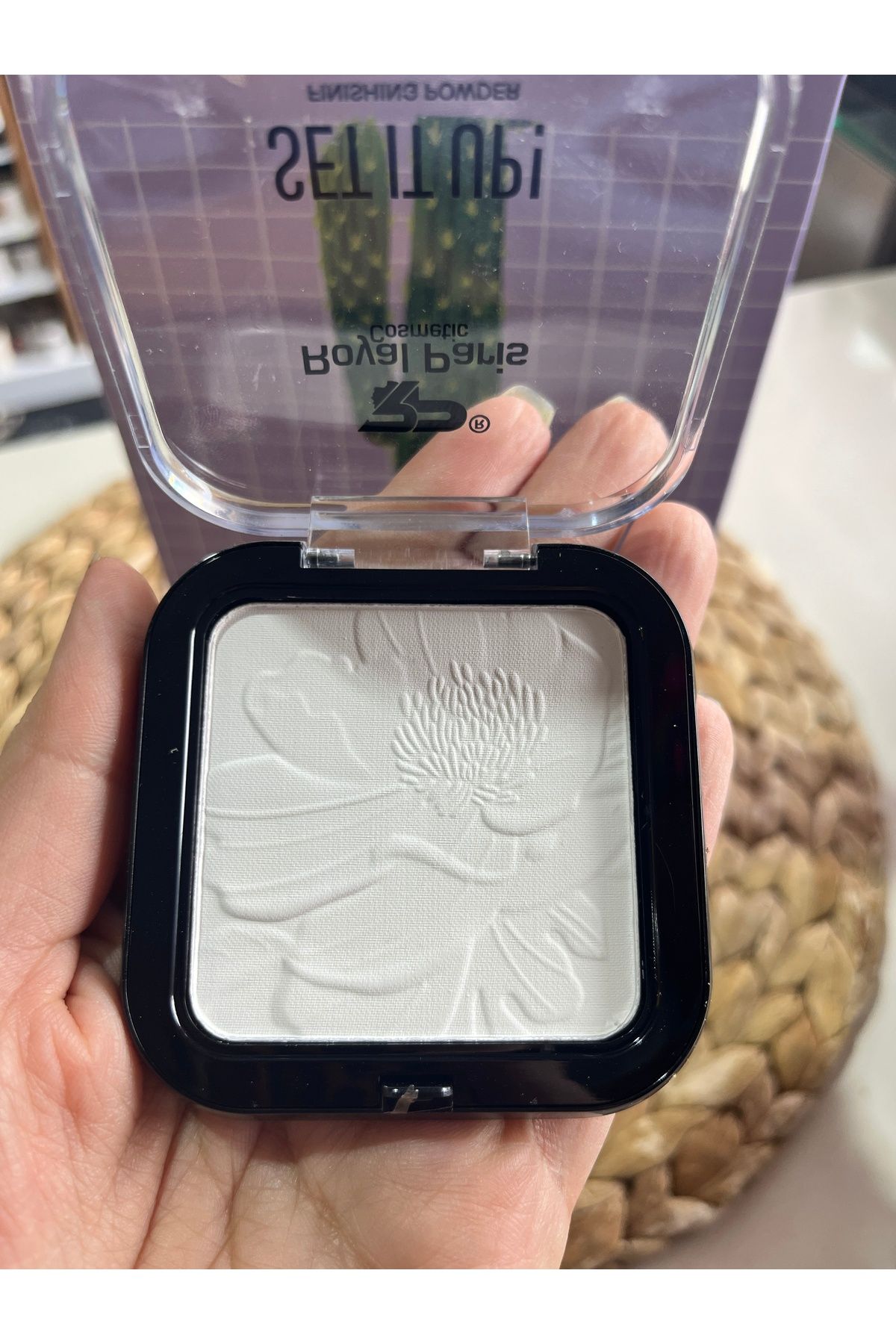 Madam accesorize fınıshed powder