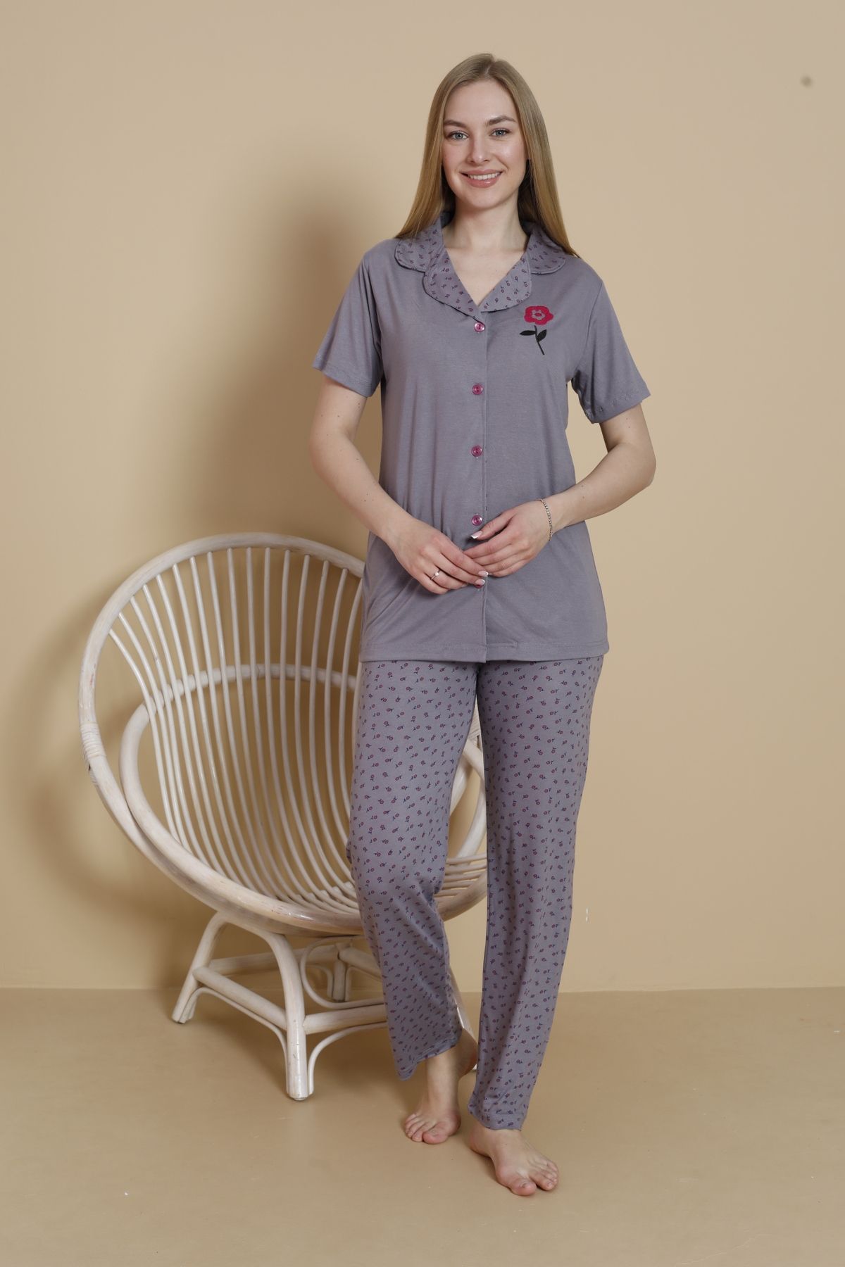 Mira Homewear Düğmeli Önü Baskılı Kısa Kol Kadın Pijama Takımı MR002