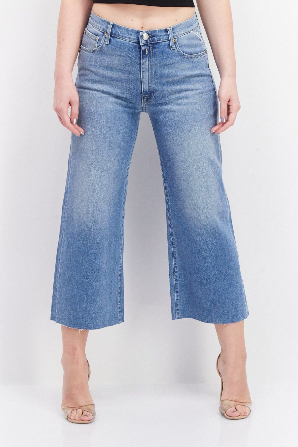 Replay-Women Cropped Fit Washed Stretchable Jeans, Light Blue 1