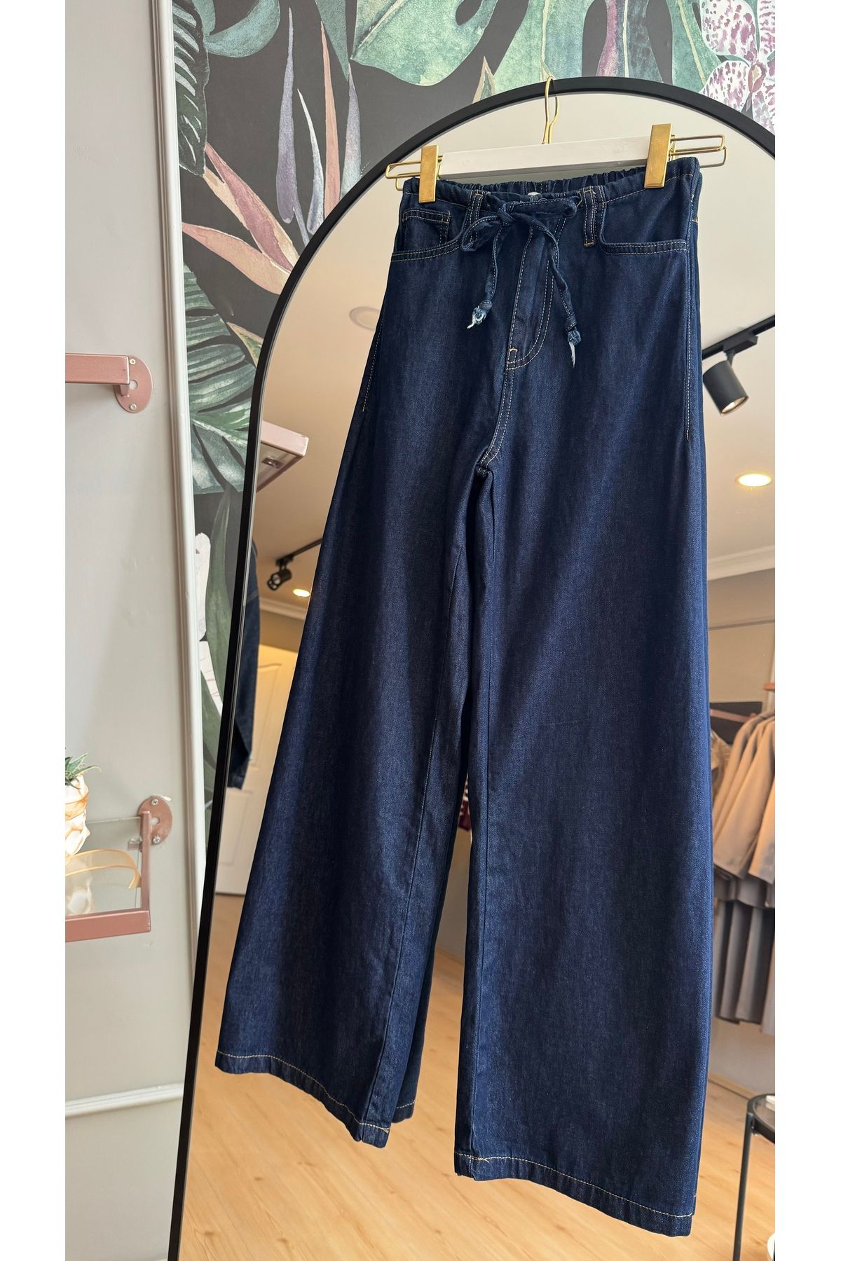 Büşra Butik Beli bağcıklı pantolon