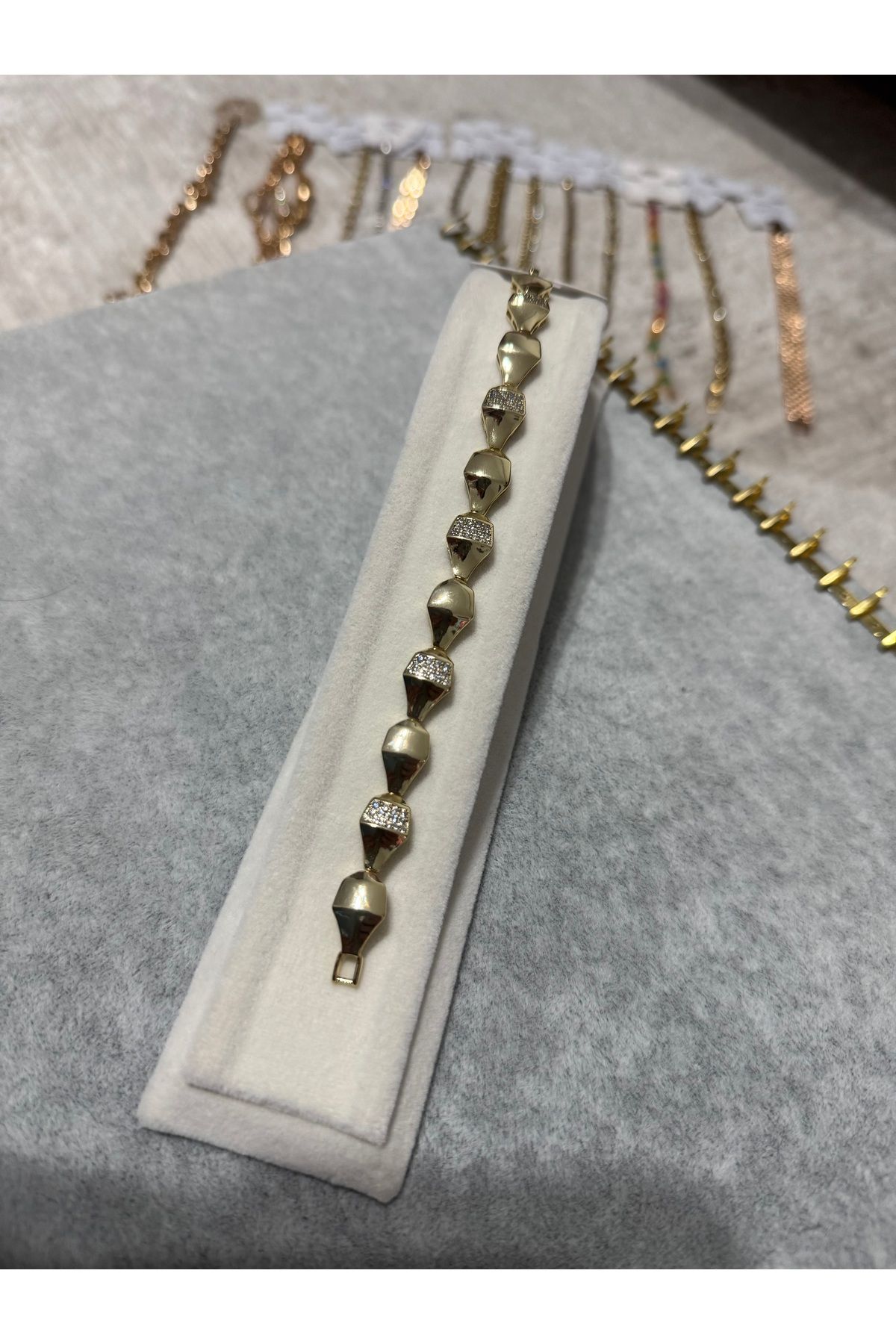 XUPING JEWELRY ÇELİK 18K KADIN BİLEKLİK PASLANMAZ KARARMAZ