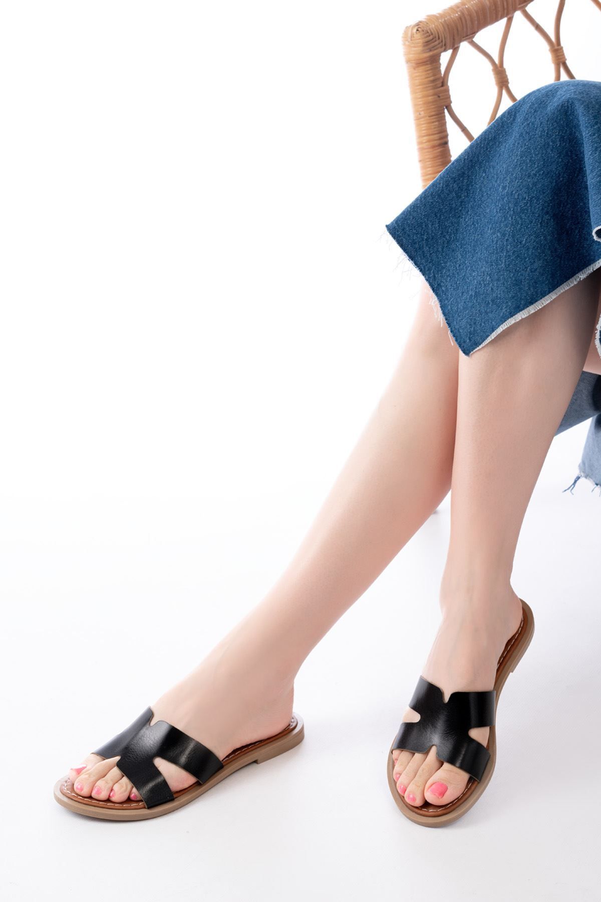 infon shoes creation 169-6100 Siyah Ortopedik Hakiki Deri Kadın Terlik