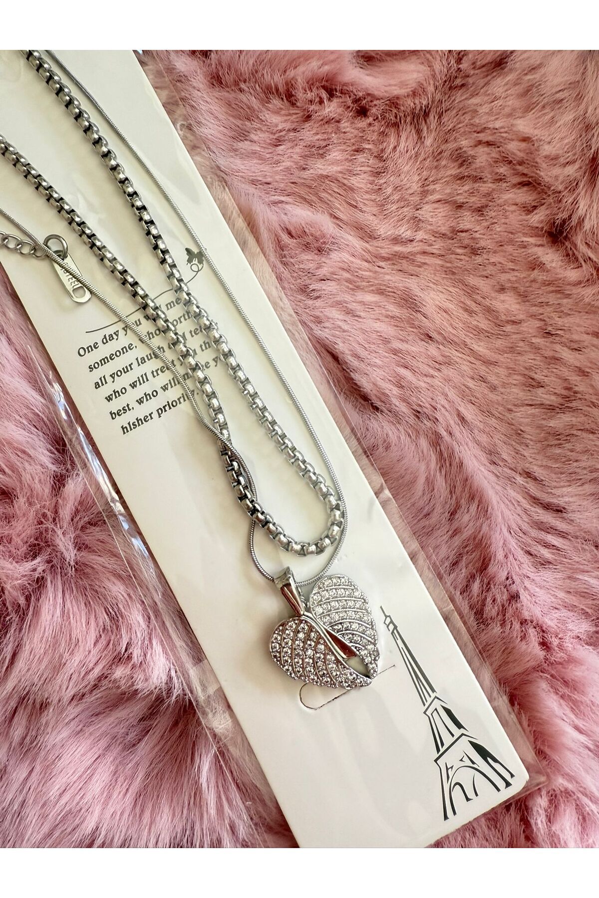 Butik Açılabilir Melek Kanadı Çelik Kolye – Anlam Yükleyen Özel Tasarım