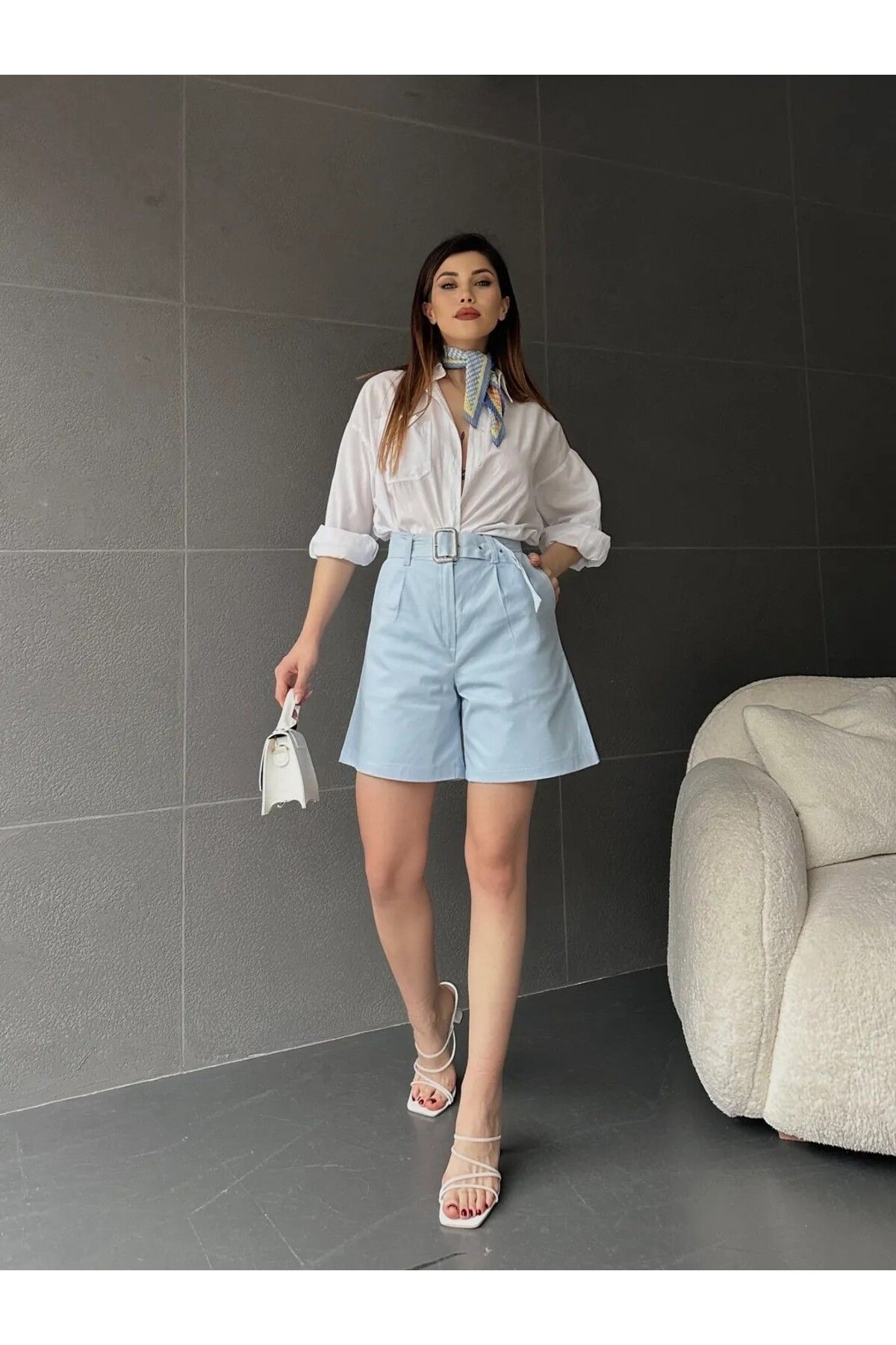 H&E LUXURY DESIGN Kadın Kuş Gözü Kemerli Şort