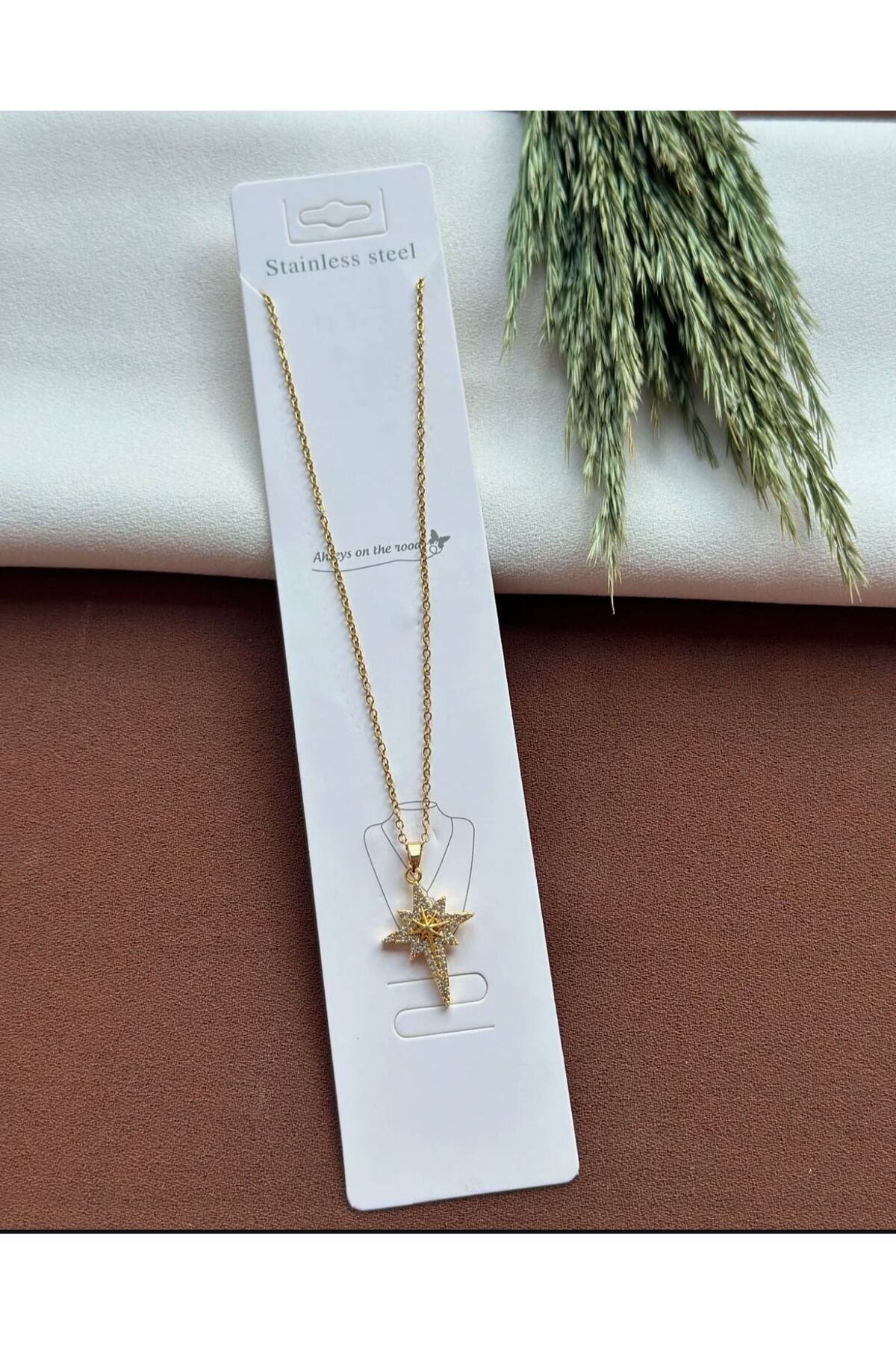 Butik Yıldız Parıltılı Suya Dayanıklı Kararmayan Çelik Kolye Hediyelik Özel Tasarım