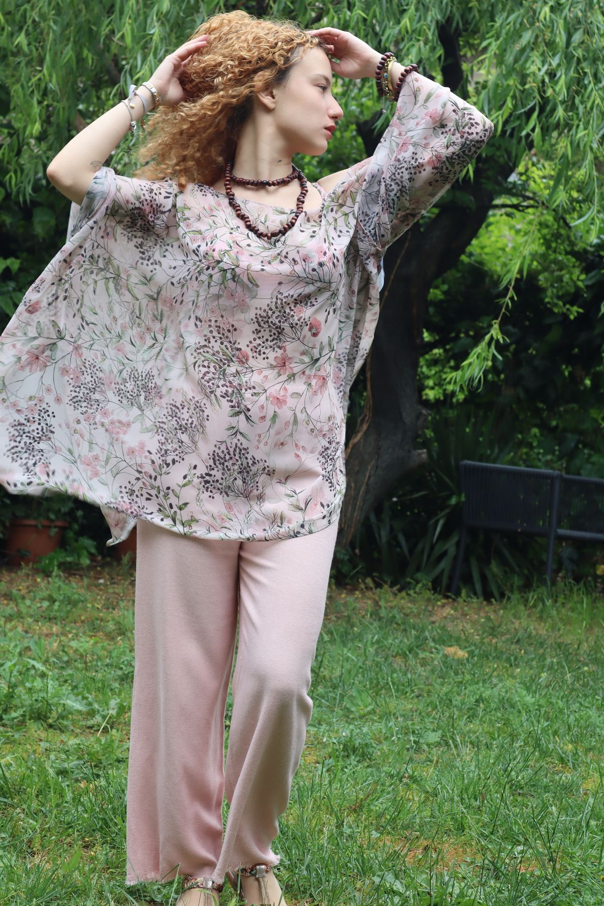 BANDİ Bandi Çiçek Desenli Şifon Oversize Pareo – Tüm Bedenlere Uyumlu