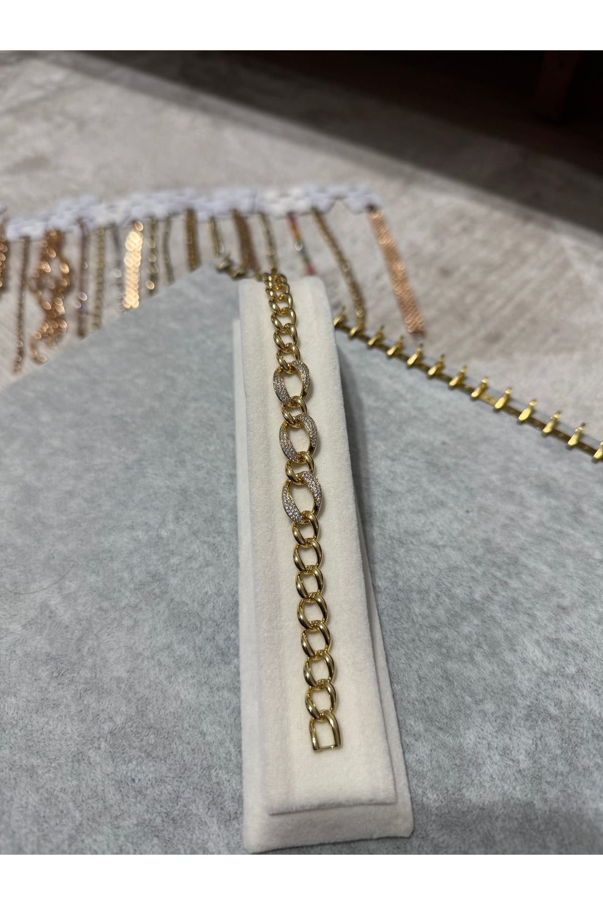 XUPING JEWELRY KADIN 18K ÇELİK PASLANMAZ KARARMAZ BİLEKLİK