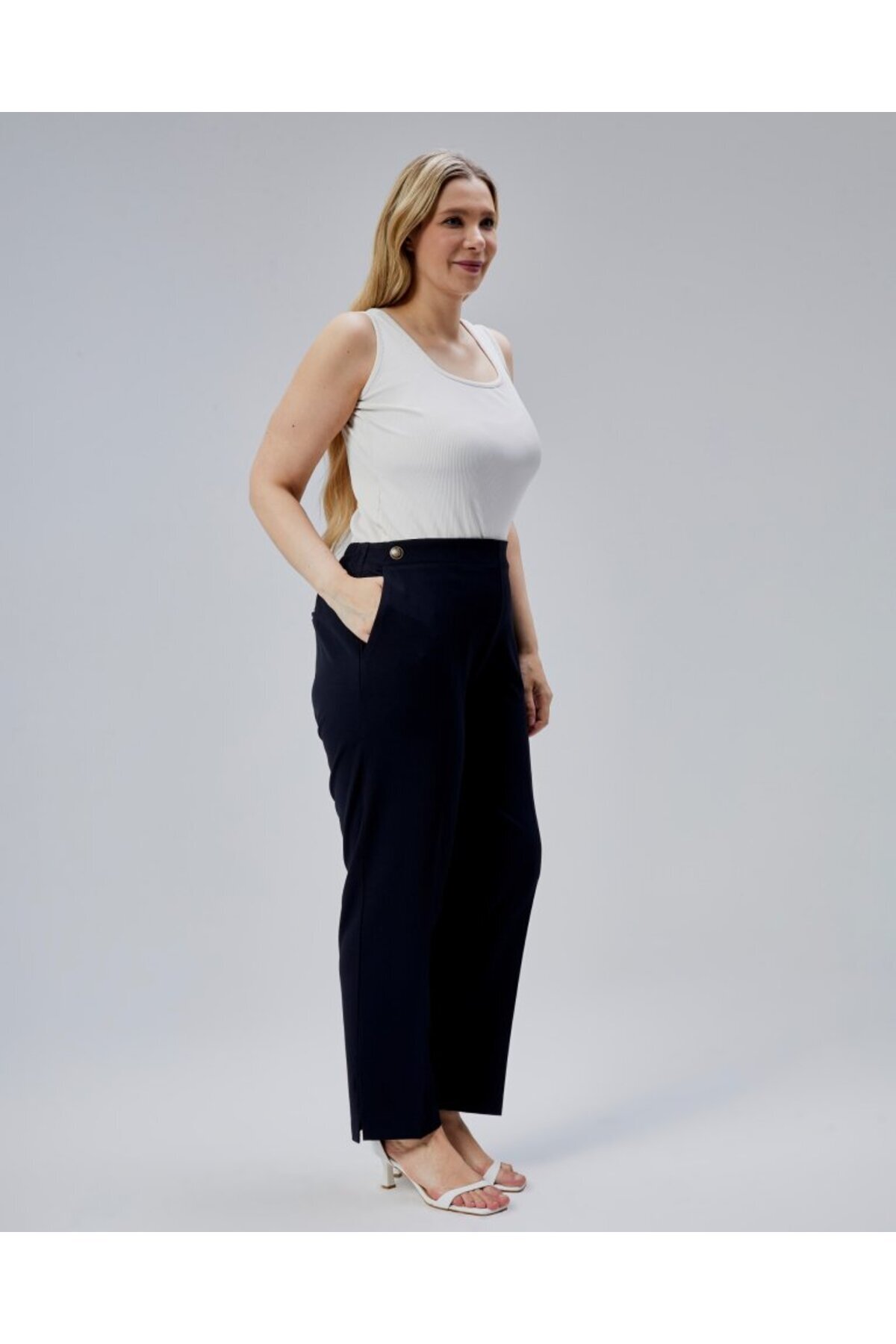 velmorafashion-&Hug Decorative Buttoned Back Waist Elastic Plus Size Pants 4
