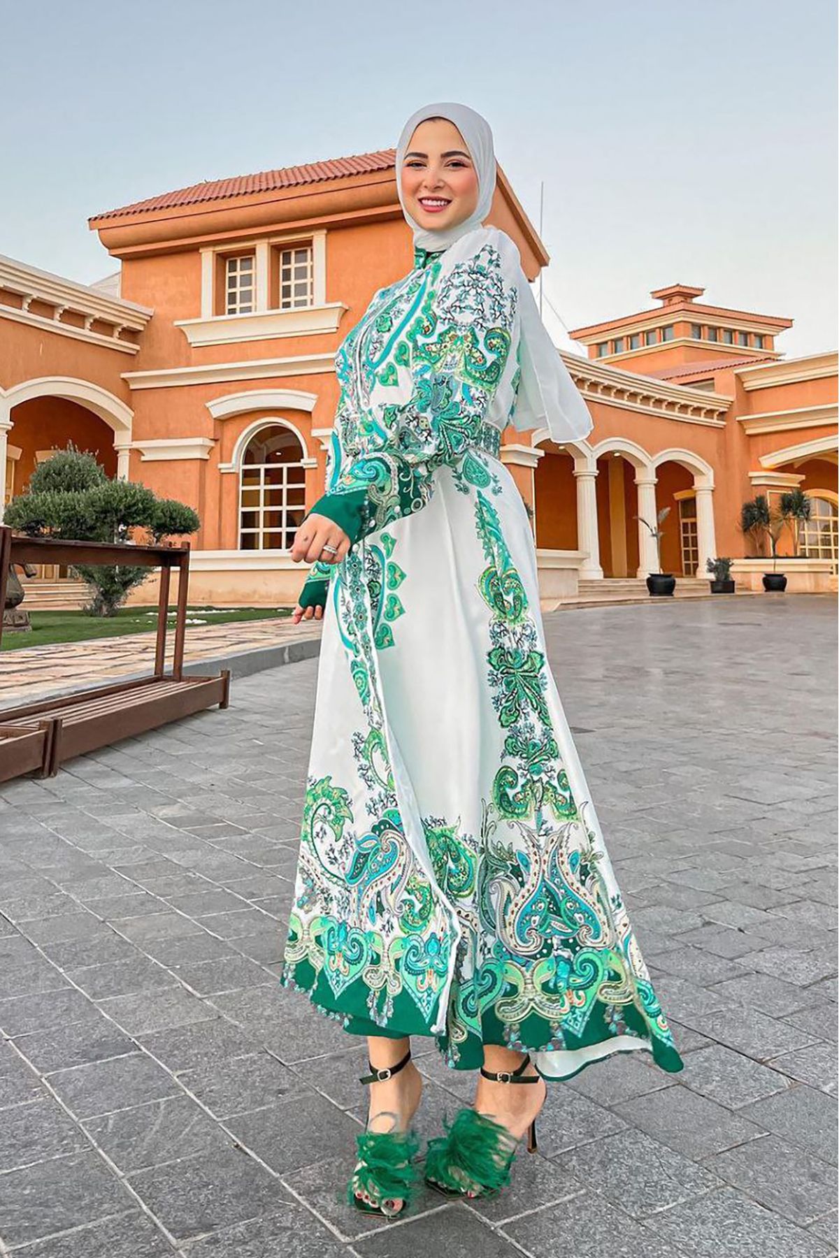 Neşeli Butik kadın düğme ve kemer detaylı babel kumaş tesettür elbise NBMS22345