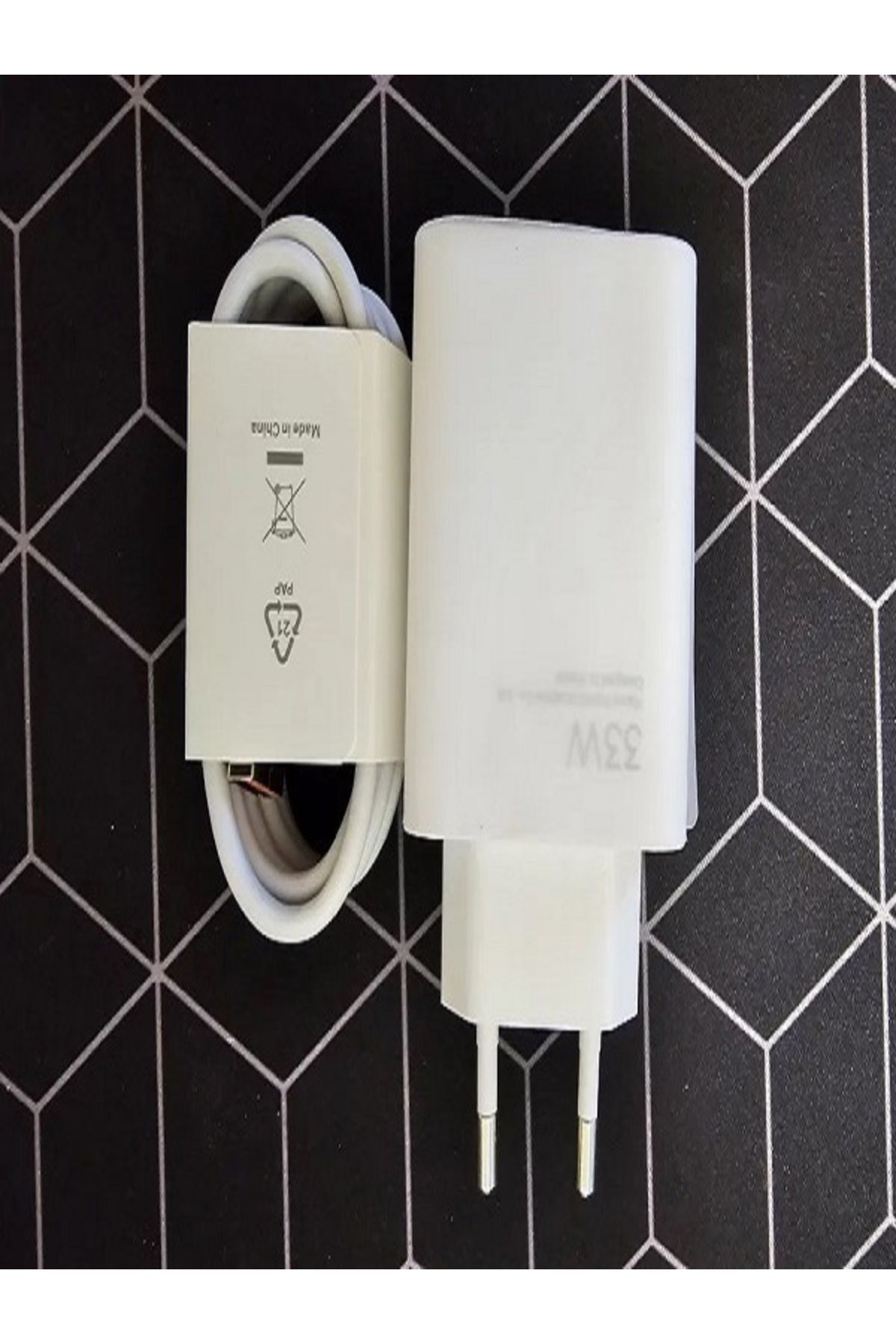 Xiaomi-Set incarcator retea si cablu USB-C Universal Fast Charge 33 W Compatibil iPhone Samsung Xiaomi 3
