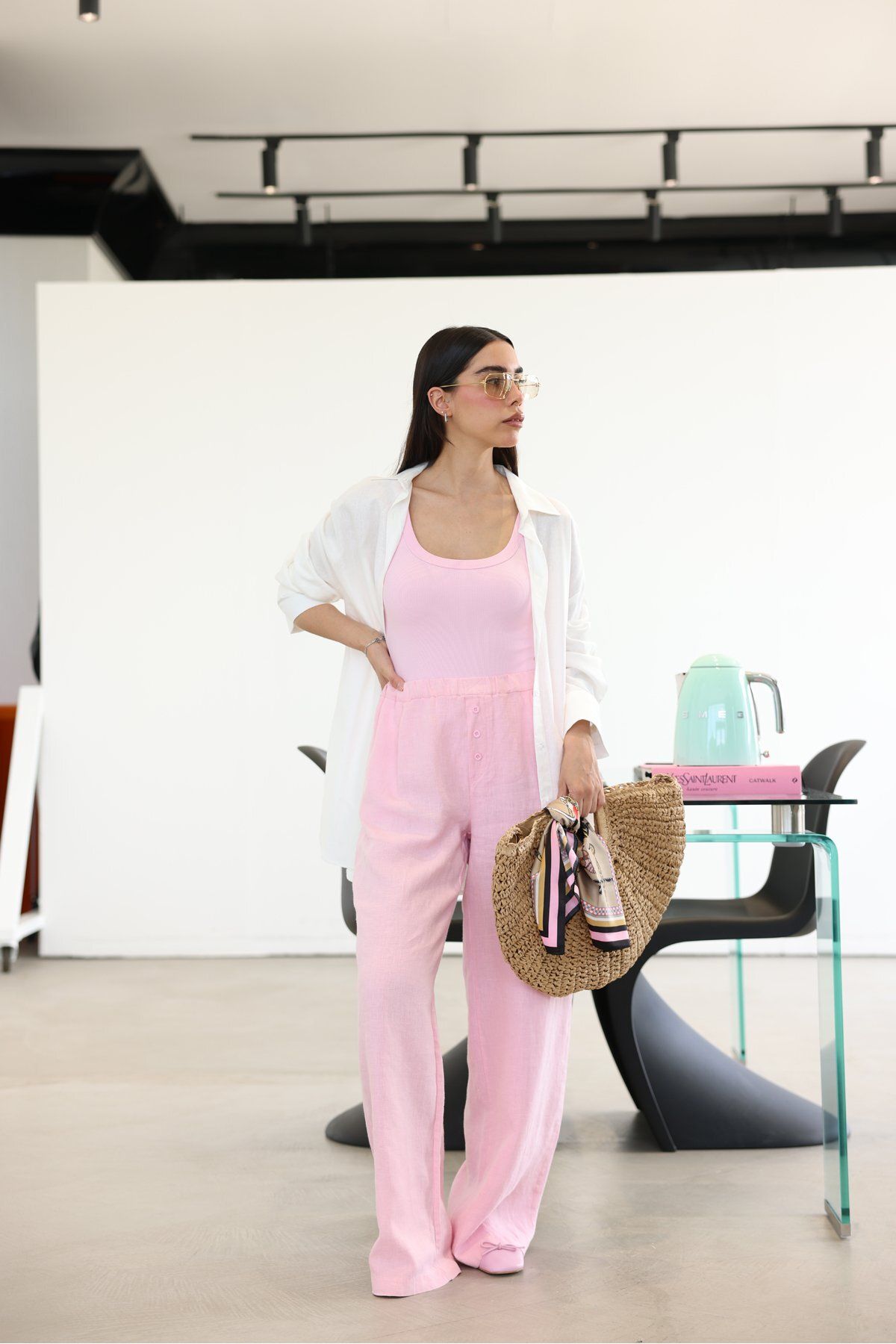Özge Özgenç Düğme Detaylı %100 Keten Pantolon