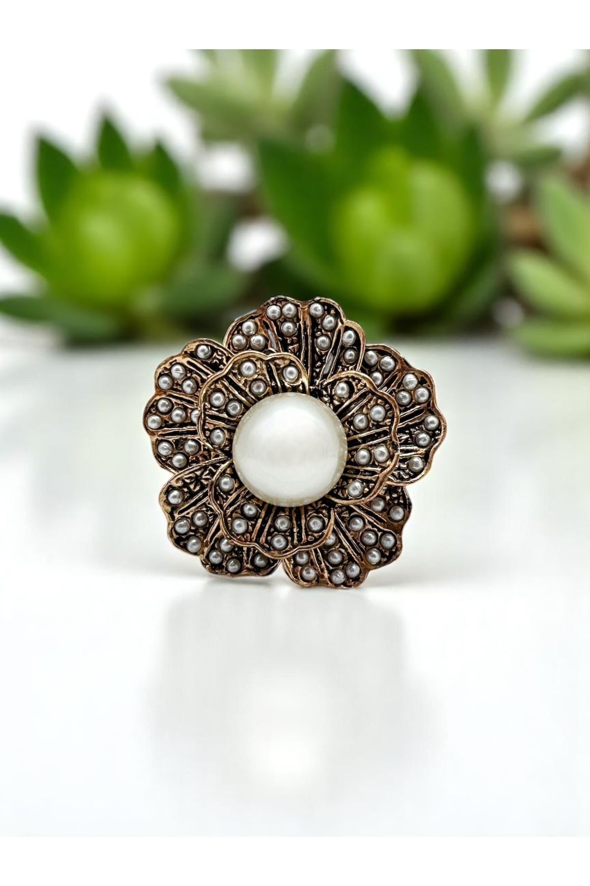 FUYA JEWELLERY İnci Detaylı Taşlı Çiçek Broş
