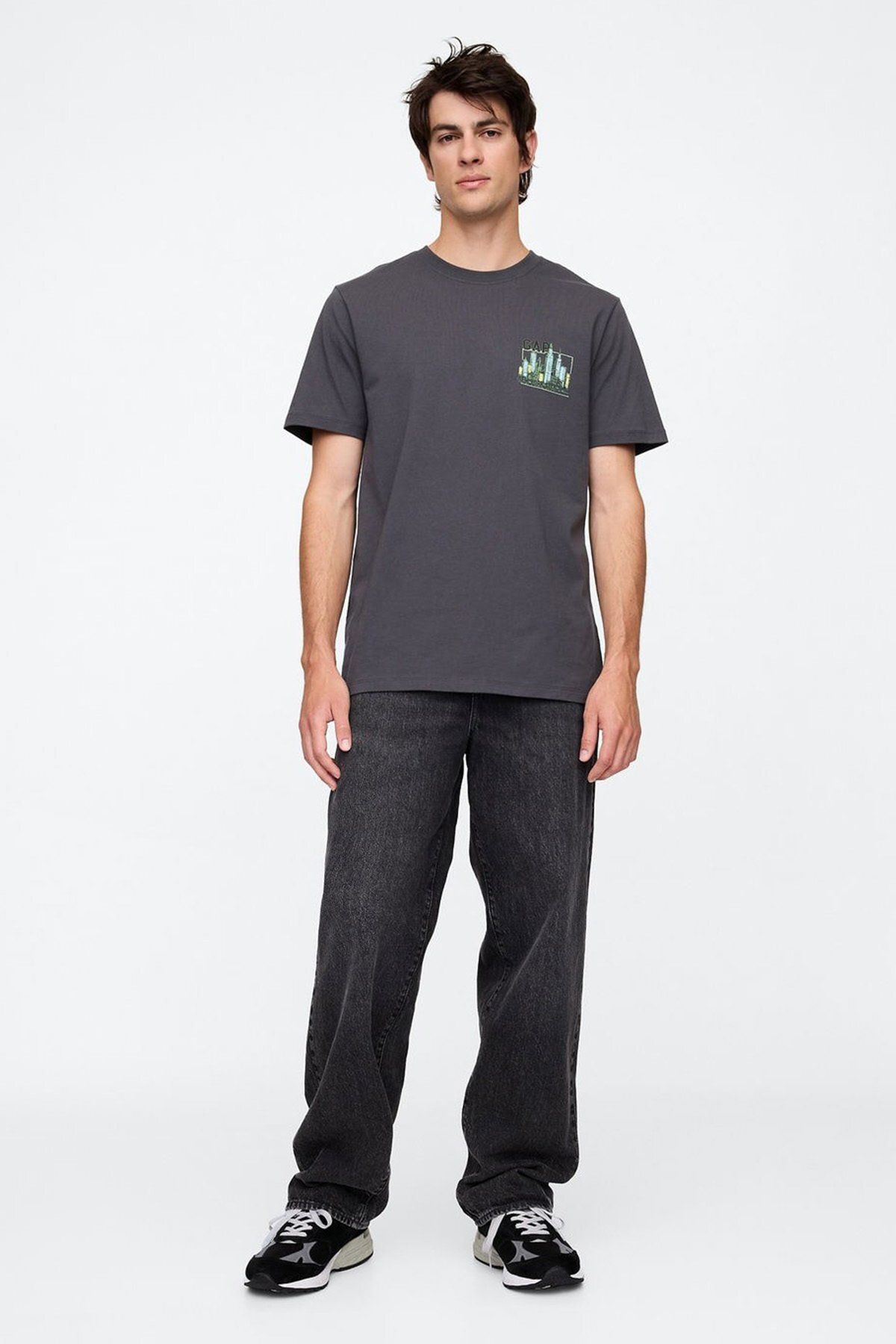 GAP Erkek Siyah Tişört (Model Kodu: 646674001 )