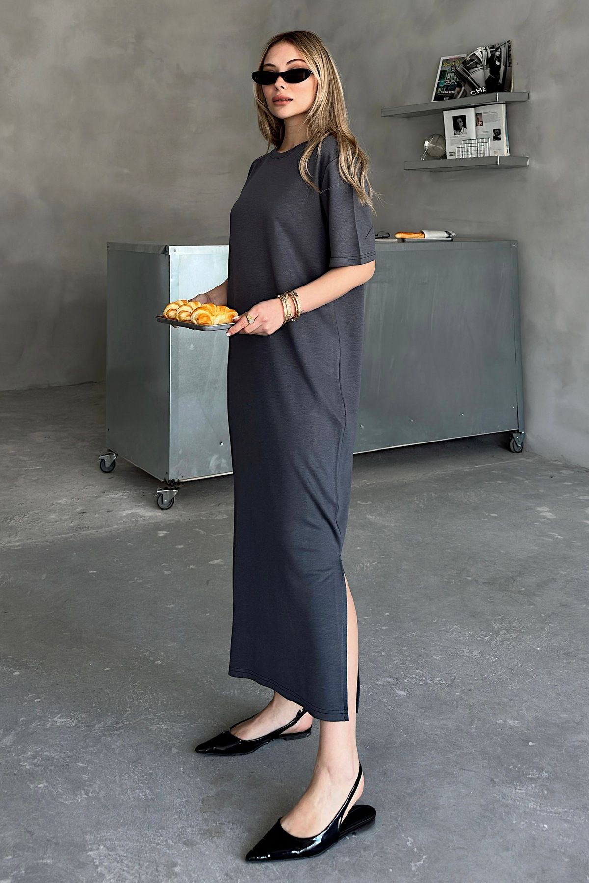 bb butik basic-Μακρύ μάξι φόρεμα με μακρύ σχίσιμο με ντραπέ Basic MX7090 2
