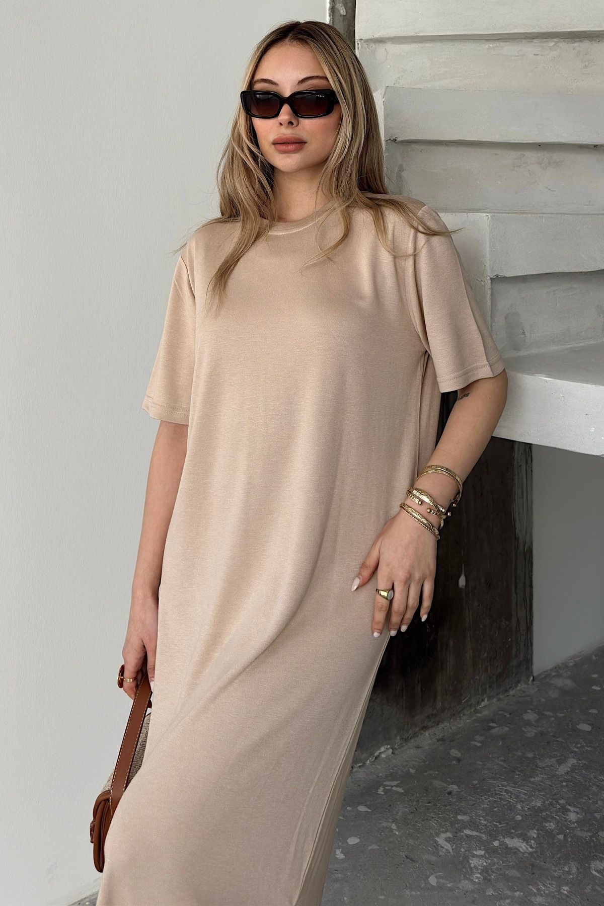 bb butik basic Dökümlü Basic Uzun Yırtmaçlı Maxi Elbise MX7090