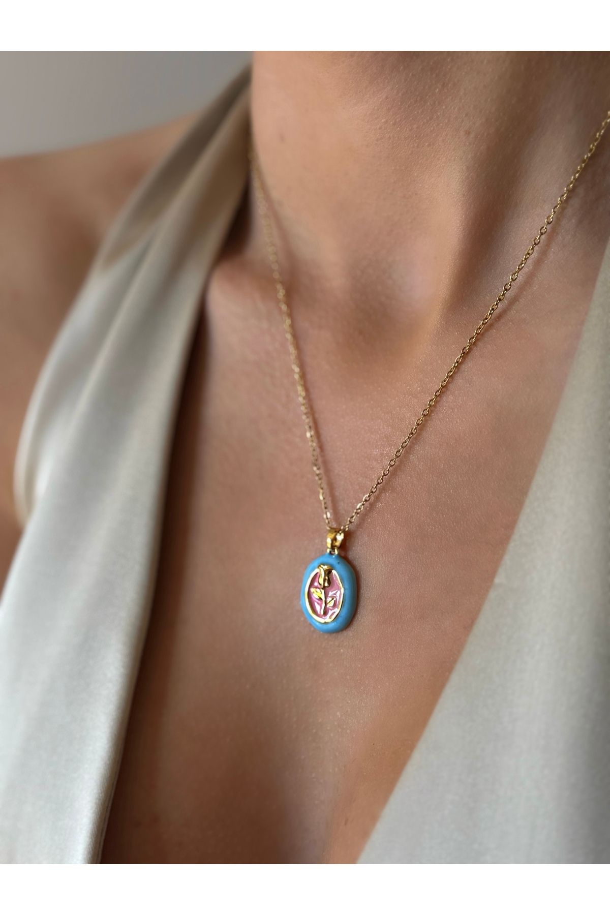 İNN JEWELLERY Çelik Kolye Kararmaz Lale Figürlü (2 YIL İTHALATÇI GARANTİLİ)