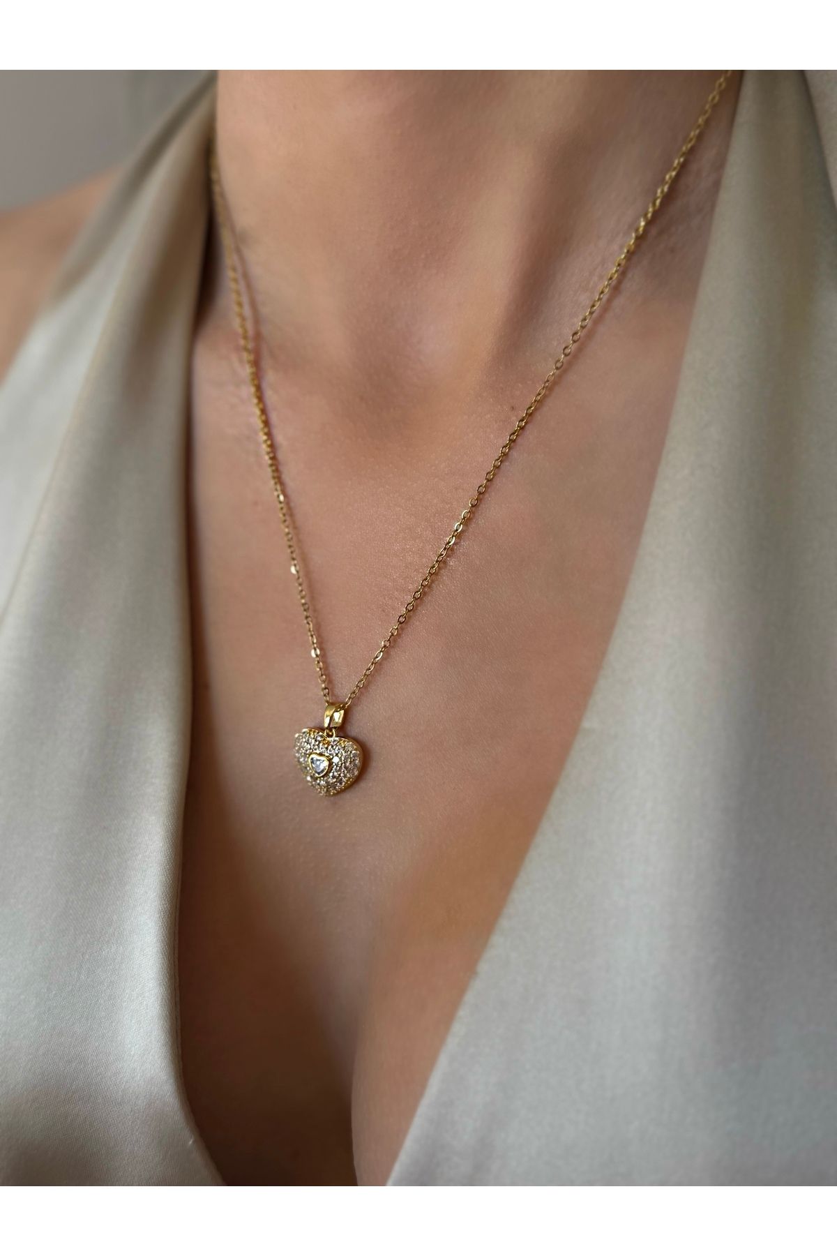İNN JEWELLERY Çelik Kolye Kararmaz Kalp Figürlü (2 YIL İTHALATÇI GARANTİLİ)