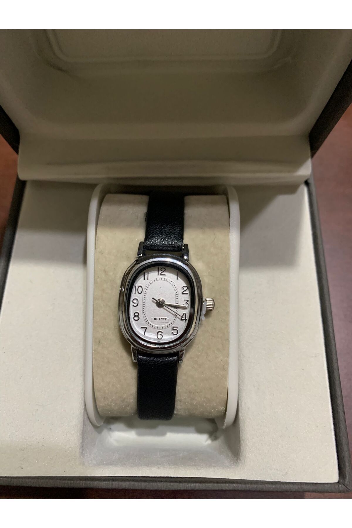 QUARTZ Retro Minimal Vintage Deri Kordon Gümüş Renk Kadın Kol Saati