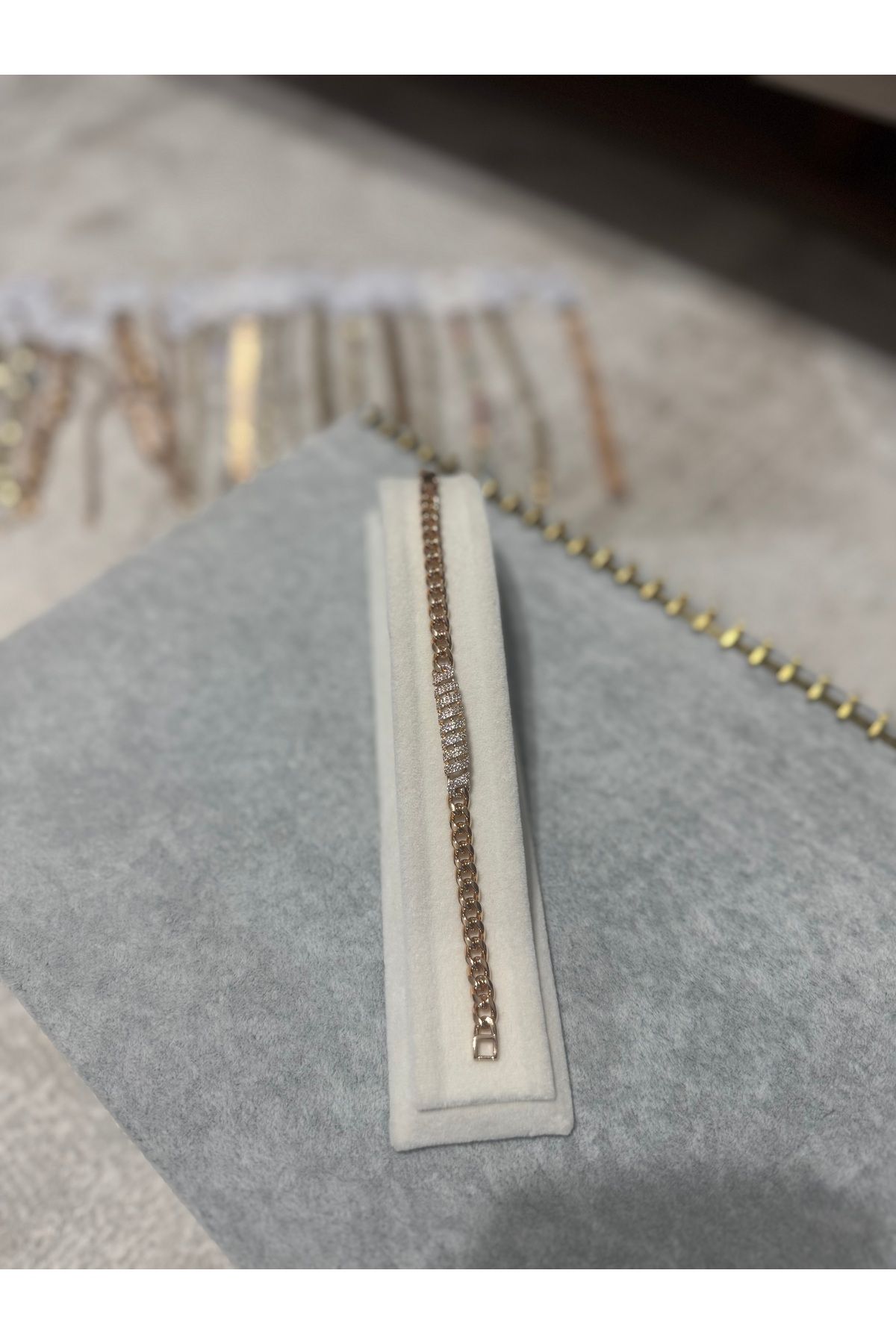XUPING JEWELRY KADIN 18K ÇELİK BİLEKLİK PASLANMAZ KARARMAZ
