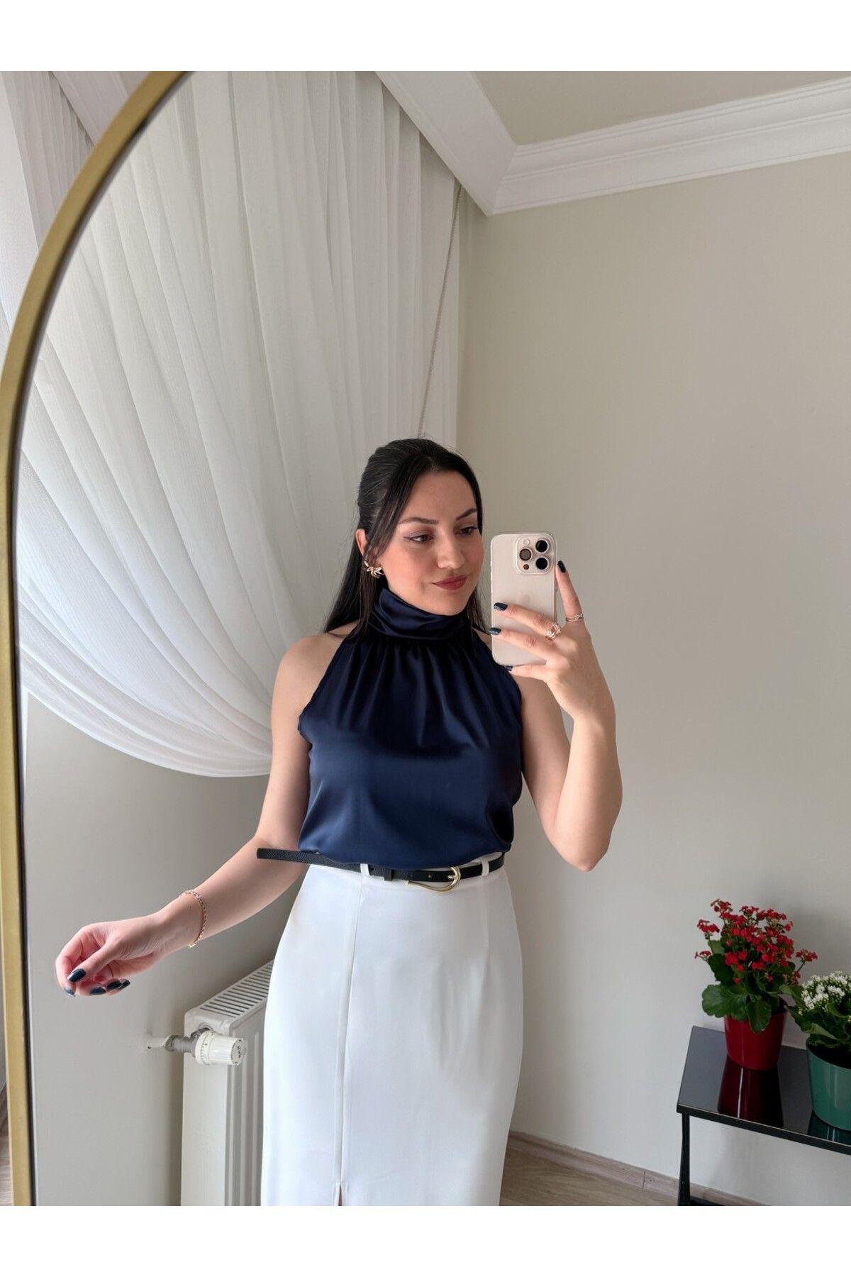 olina boutique Boğazlı Kolsuz Bluz