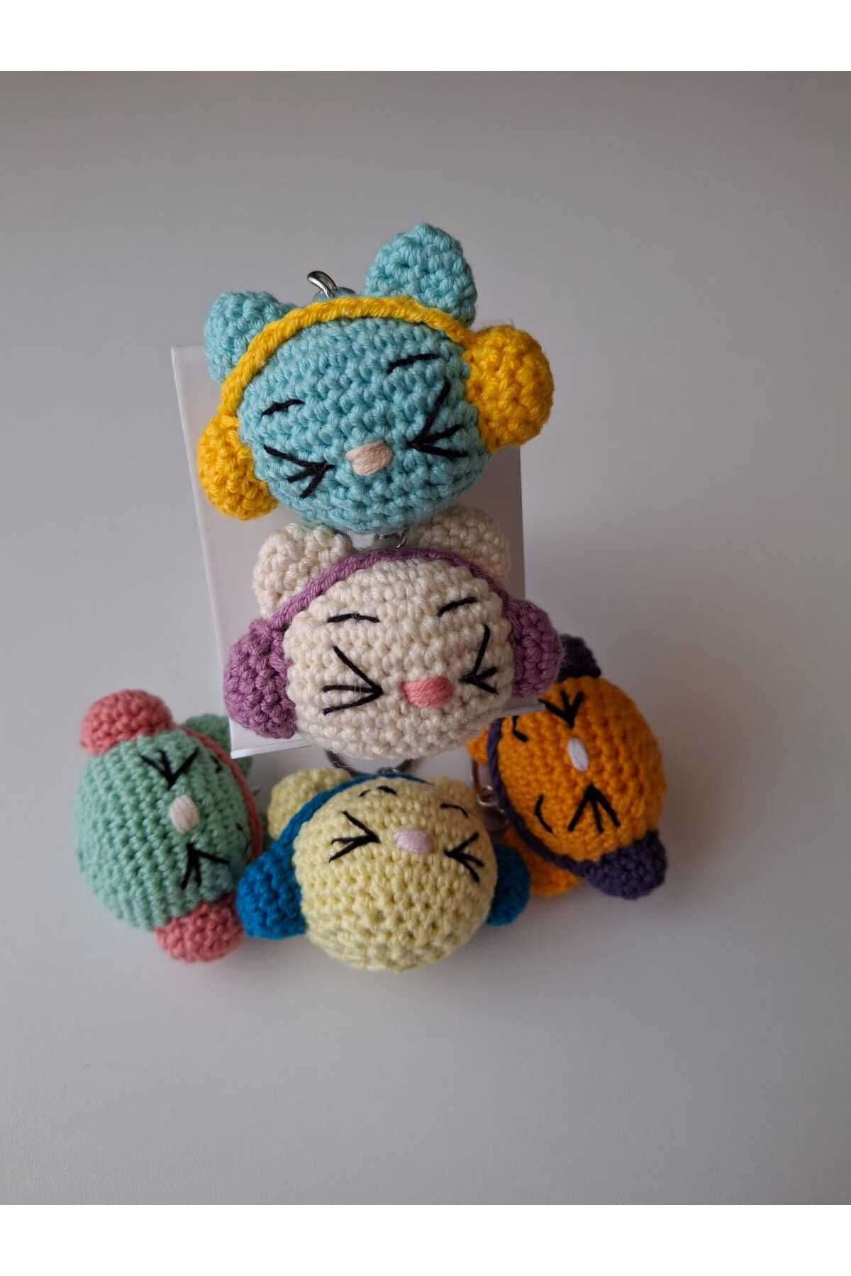 İpek Saraciye Amigurumi Kedi Anahtarlık %100 Doğal El Yapımı Çanta Süsü Aksesuar Çok Renkli