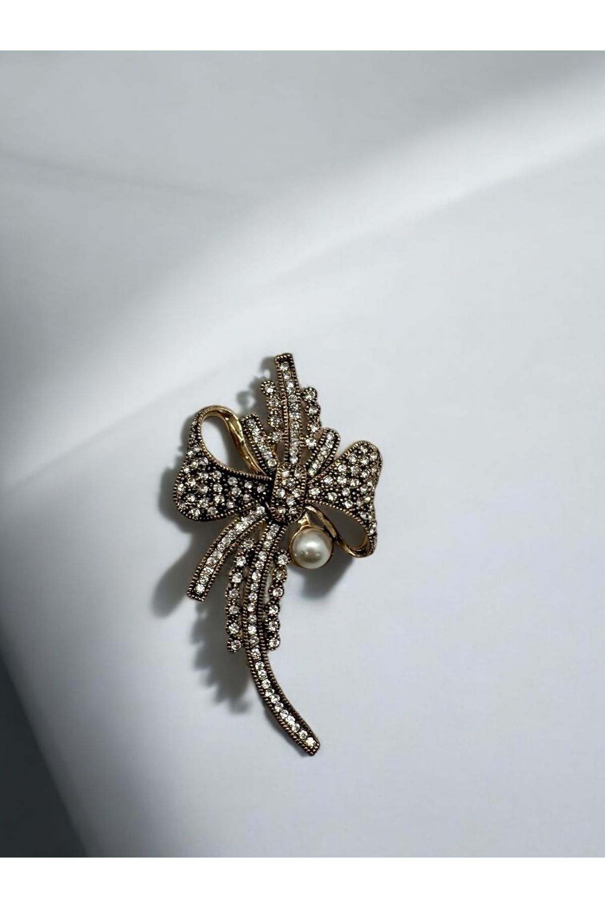FUYA JEWELLERY Fiyonk Broş