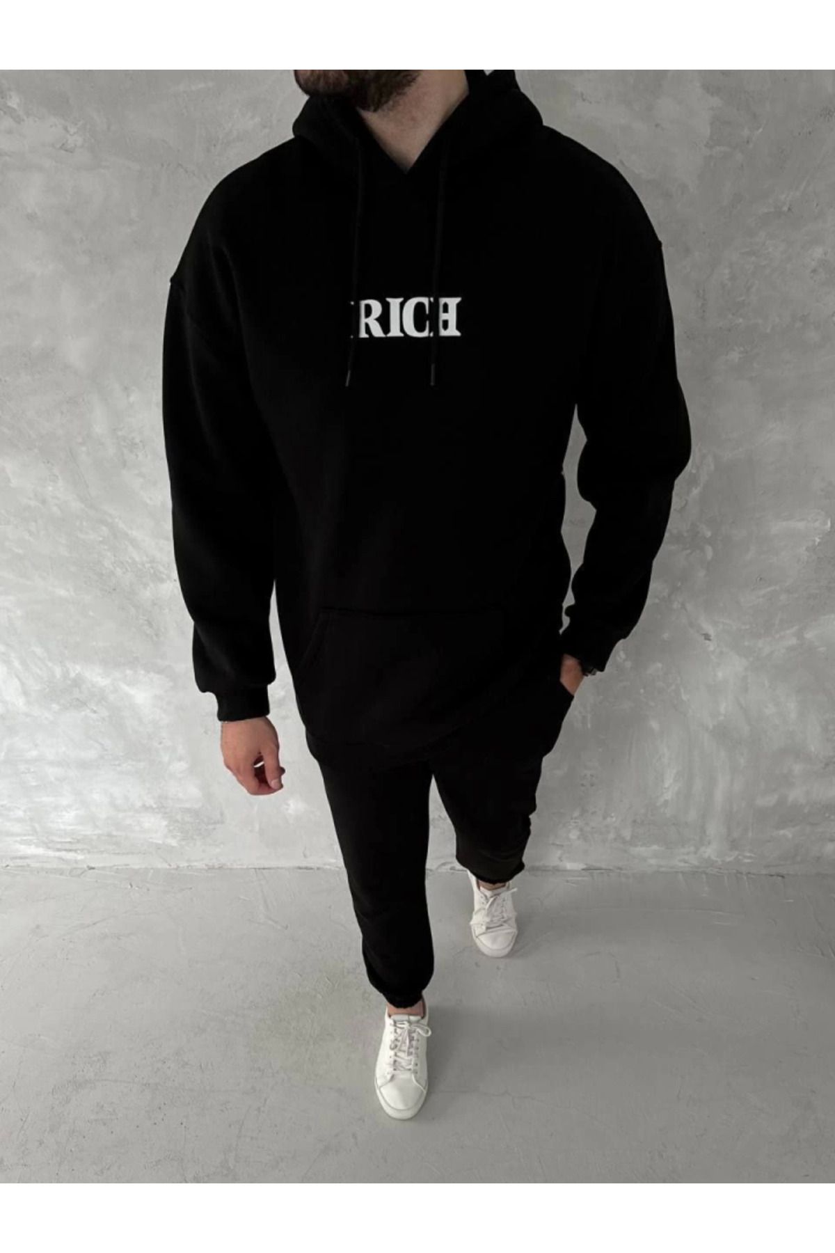 ARUZ MODA Uzun Kol Kapşonlu Göğüs Baskılı SweatShirt - Siyah