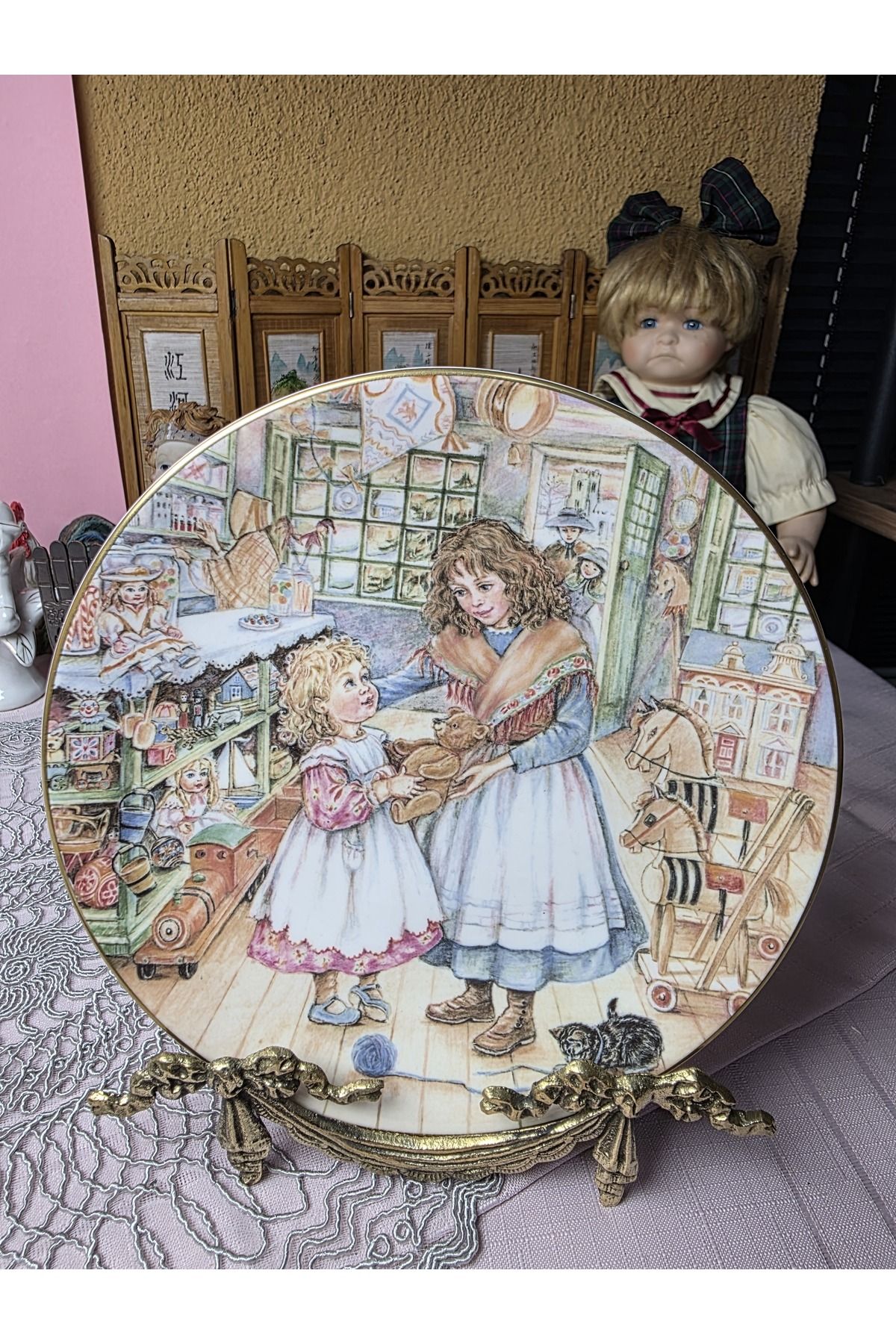 Kate Royal Wolcester Porselen hıkaye temalı Duvar Tabagı 26 cm